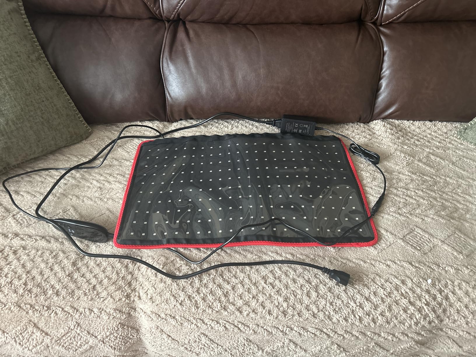 BestQool Red Light Therapy for Body, Dual Chip 660nm 850nm Red Near Infrared Light with Timer, Large Pads Belt Wearable Wrap, Infrared Light Therapy for Knee Back Waist Elbow. 43W customer photo 1