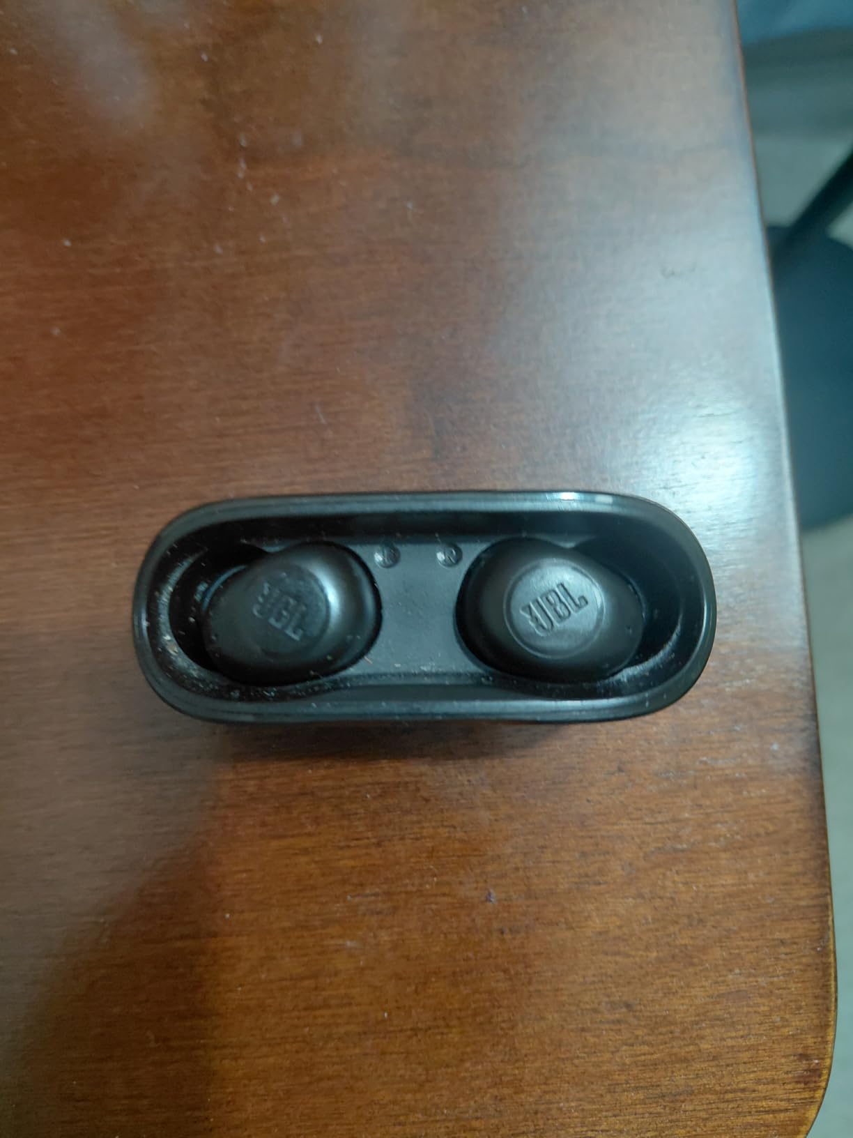 Vibe Buds - True Wireless Earbuds, Smart Ambient, VoiceAware, Up to 32 total hours of battery life with speed charging, Water and dust resistant, JBL Deep Bass Sound (Black) customer photo 2