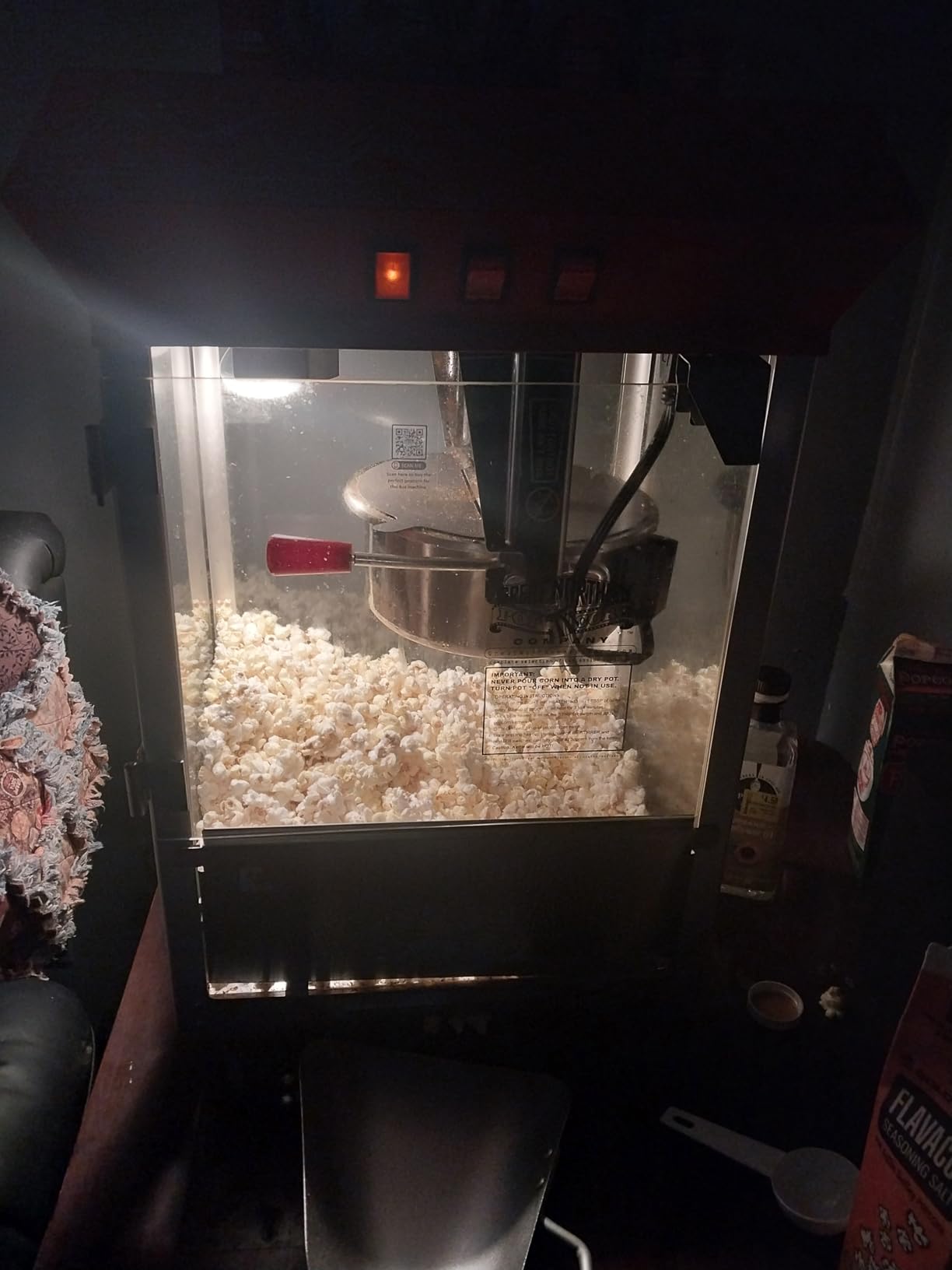 LUCKY HERP Reptile Heat Lamp - 100W (2nd Gen) Heat Lamp Bulbs for Reptiles 2 Pack, Amphibians Basking Heat Lamp Bulbs, UVA Daylight Basking Light for Reptiles, Bearded Dragon, Lizard, Turtle, Chicken customer photo 2