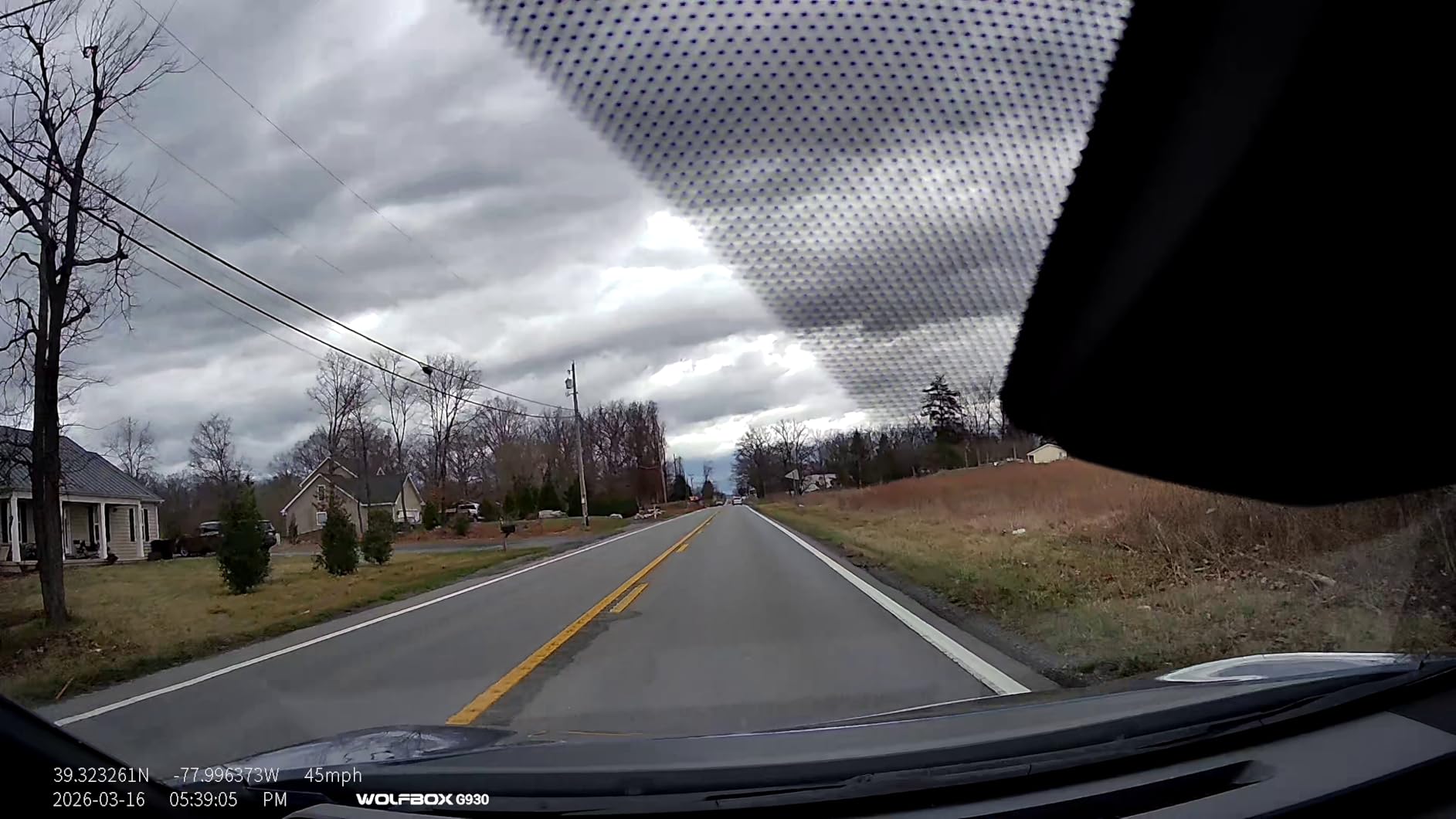 WOLFBOX G930 10'' Rear View Mirror Camera with 5.8GHz WiFi, 4K Dash Cam Front and Rear with WDR, Touch Screen Rearview Mirror Backup Camera, Parking Monitor, Reverse Assist, Includes 64GB Card & GPS customer photo 1