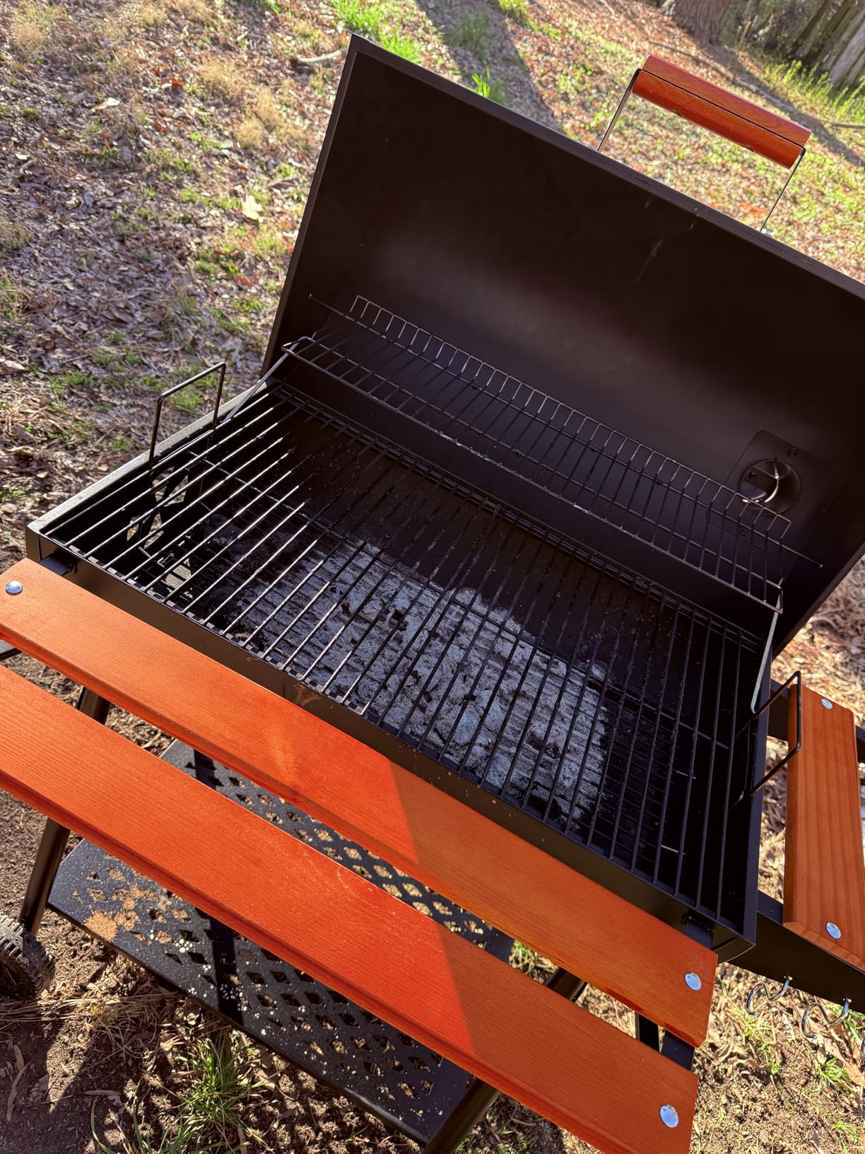 Royal Gourmet CC1830V 30 Barrel Charcoal Grill with Wood-Painted Side Front Table customer photo 2