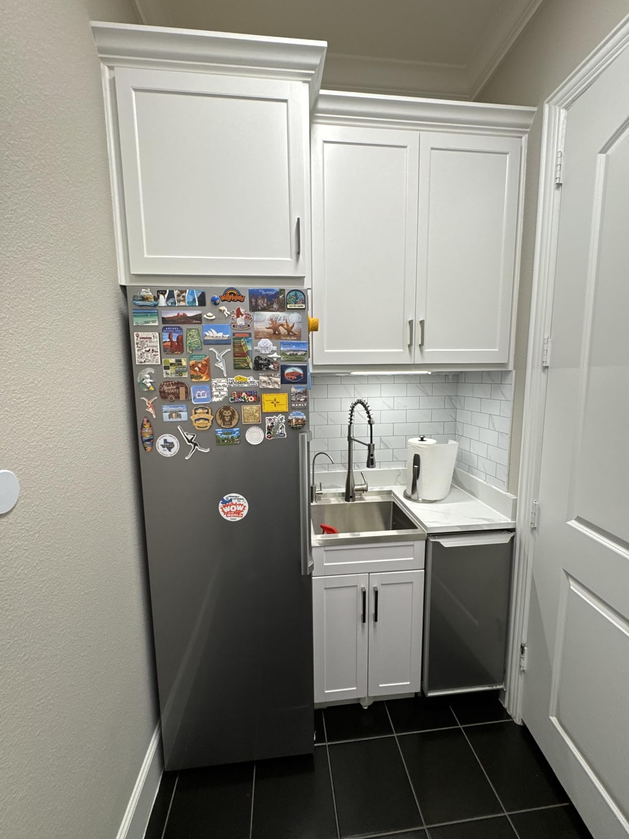 SIMPLIHOME Hennessy All-in-One 20 inch Wide Utility Sink and Laundry Cabinet in Pure White Finish, Transitional Stainless Steel Sink Cabinet for Laundry Rooms with High-Arch Chrome Faucet and Storage customer photo 1