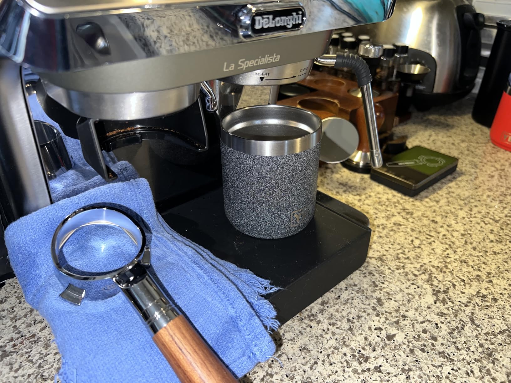 YETI Rambler 10 oz Stackable Lowball 2.0, Vacuum Insulated with MagSlider Lid, Black customer photo 2