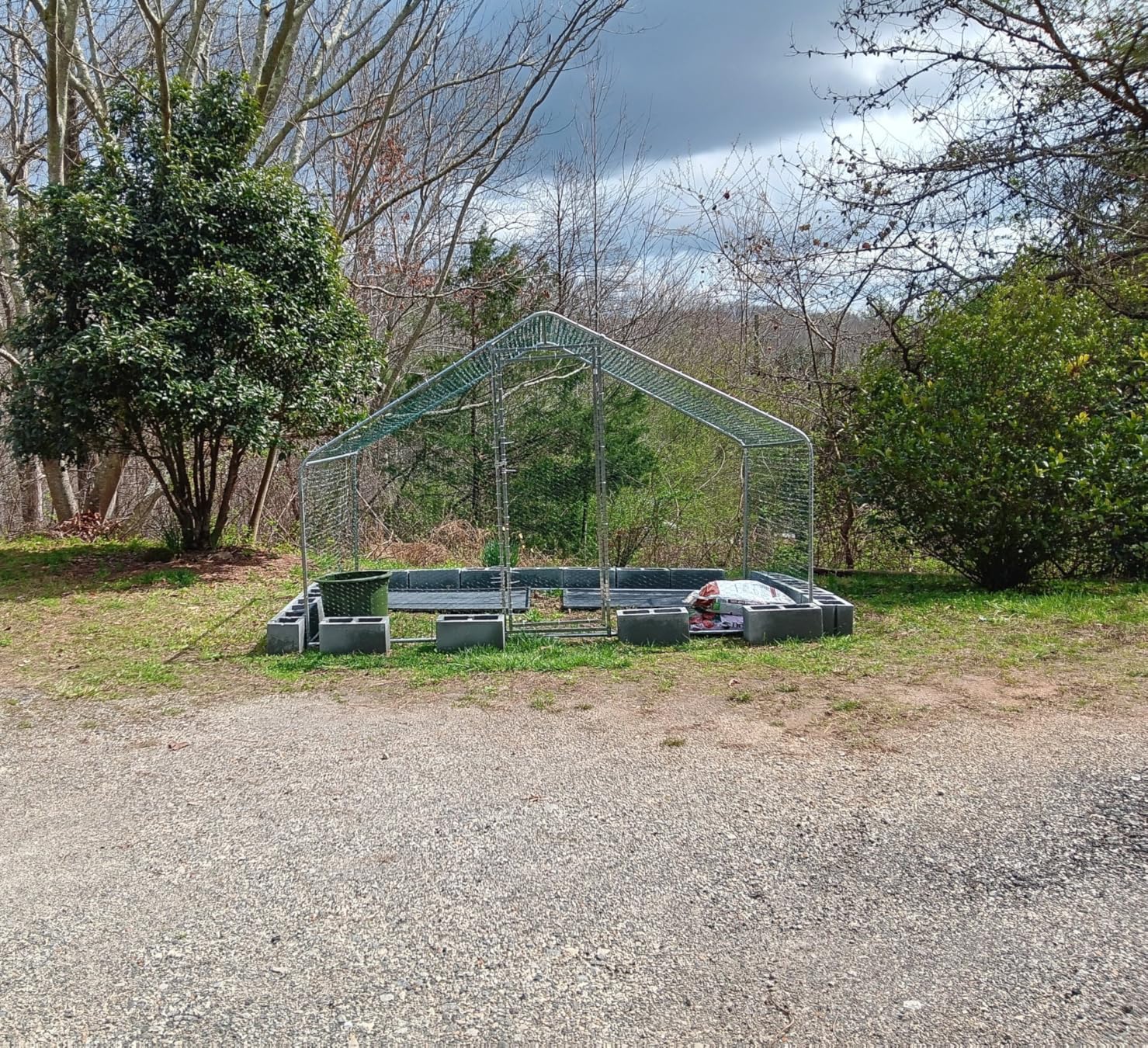 Chicken Coop 9.8x6.5x6.5ft Large Metal Chicken Run for 6/10 Chickens Poultry Cage with Waterproof Cover for Duck Walk-in Chicken Pen for Yard customer photo 1