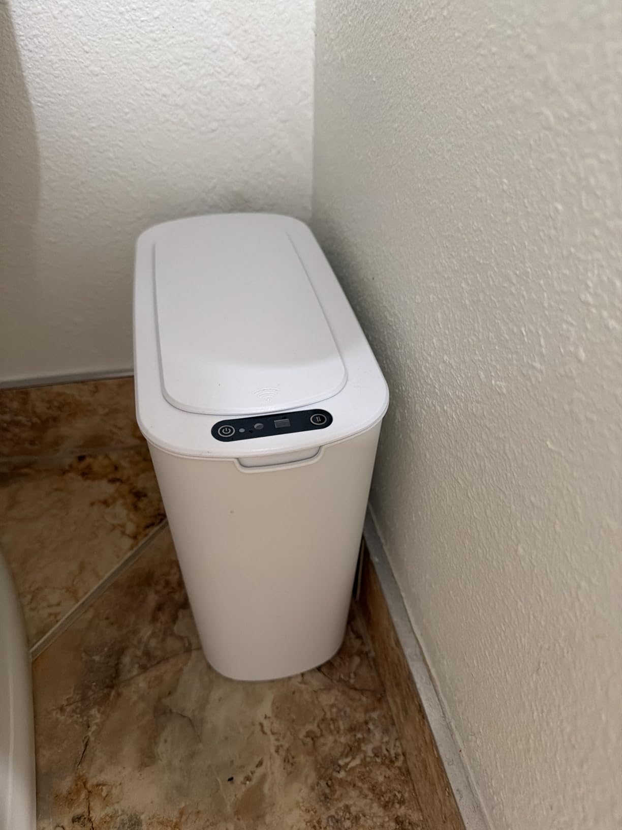 Cesun Automatic Motion Sensor Bathroom Trash Can with Lid, 2.6 Gallon Touchless Trash Bin, Smart Plastic Slim Garbage Can Small White Wastebasket for Toilet, Office, rv, Bedroom, Living Room customer photo 1