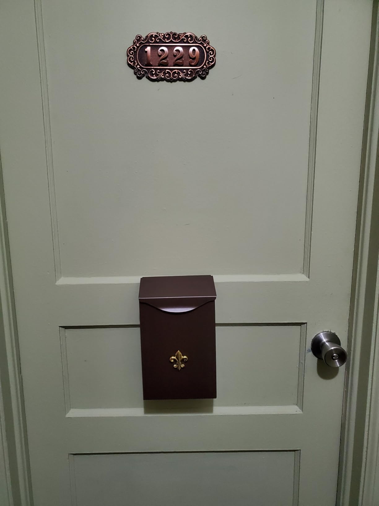 Architectural Mailboxes City Classic Vertical Wall-Mounted Mailbox for Outside, Rust-Resistant Galvanized Steel Metal Small Mail Box, Bronze customer photo 2