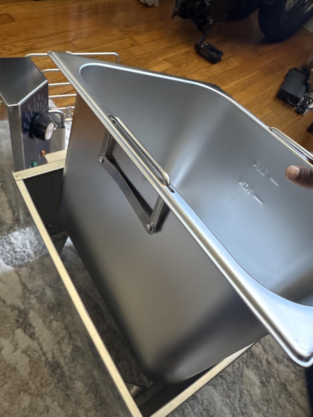 VEVOR Commercial Deep Fryer, Dual Tank 3000W Electric Countertop Fryer with Basket, 2 x 11.6Qt/11L Double Stainless Steel Oil Fryer with Drain, Time & Temp Control, for Kitchen Restaurant Use customer photo 2