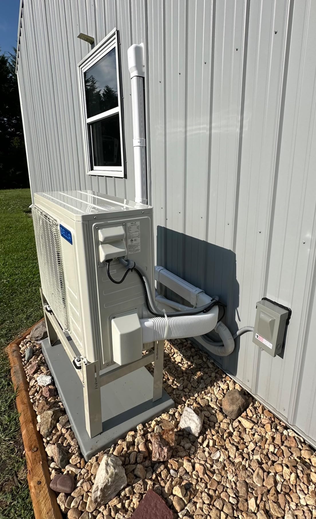 DELLA Vario Series 24000 BTU Mini Split AC, 2 Ton 21 SEER2, Work with Alexa and Wifi, 230V Ductless Inverter System, Cools Up to 1500 Sq.Ft, Pre-Charged Heat Pump and 16.4ft Installation Kits customer photo 1