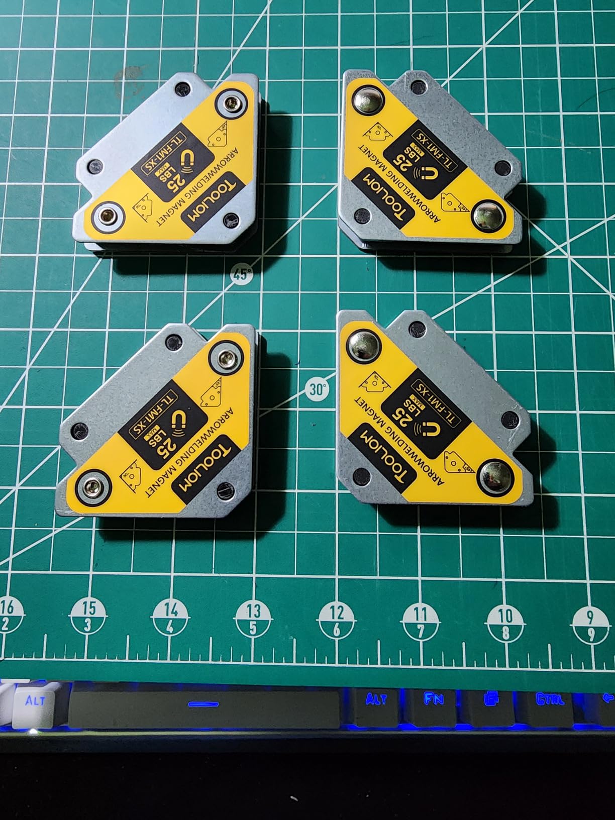 TOOLIOM Arrow Welding Magnets 4pcs 25 LB Strong Hold Magnetic Welding Holder Welder Magnet Set Welding Accessories customer photo 1