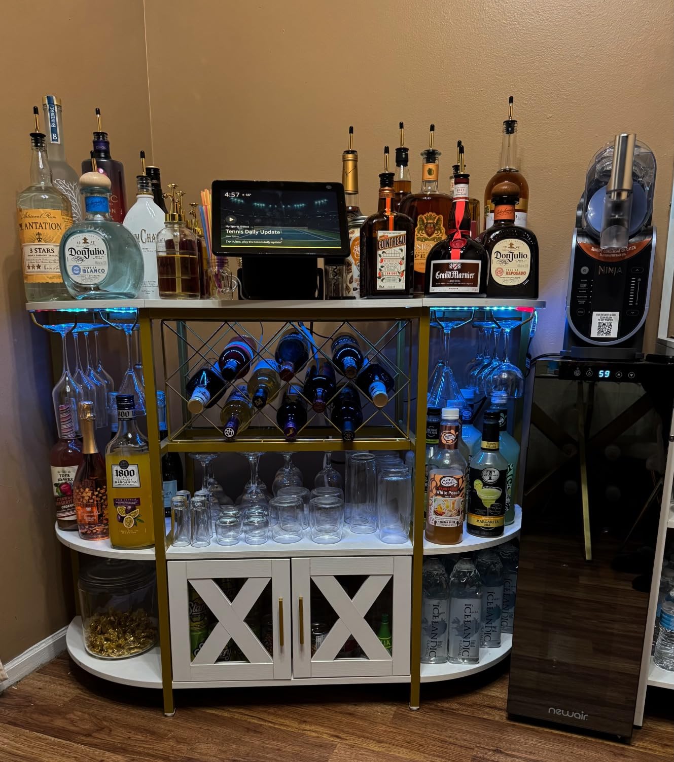 NewAir Shadow-T Series 8 Bottle Thermoelectric Wine Fridge, Countertop Wine Refrigerator, Mirrored Compact Wine Cellar, Triple-Layer Glass Door Cooler, Vibration-Free and Ultra-Quiet Cooling customer photo 1