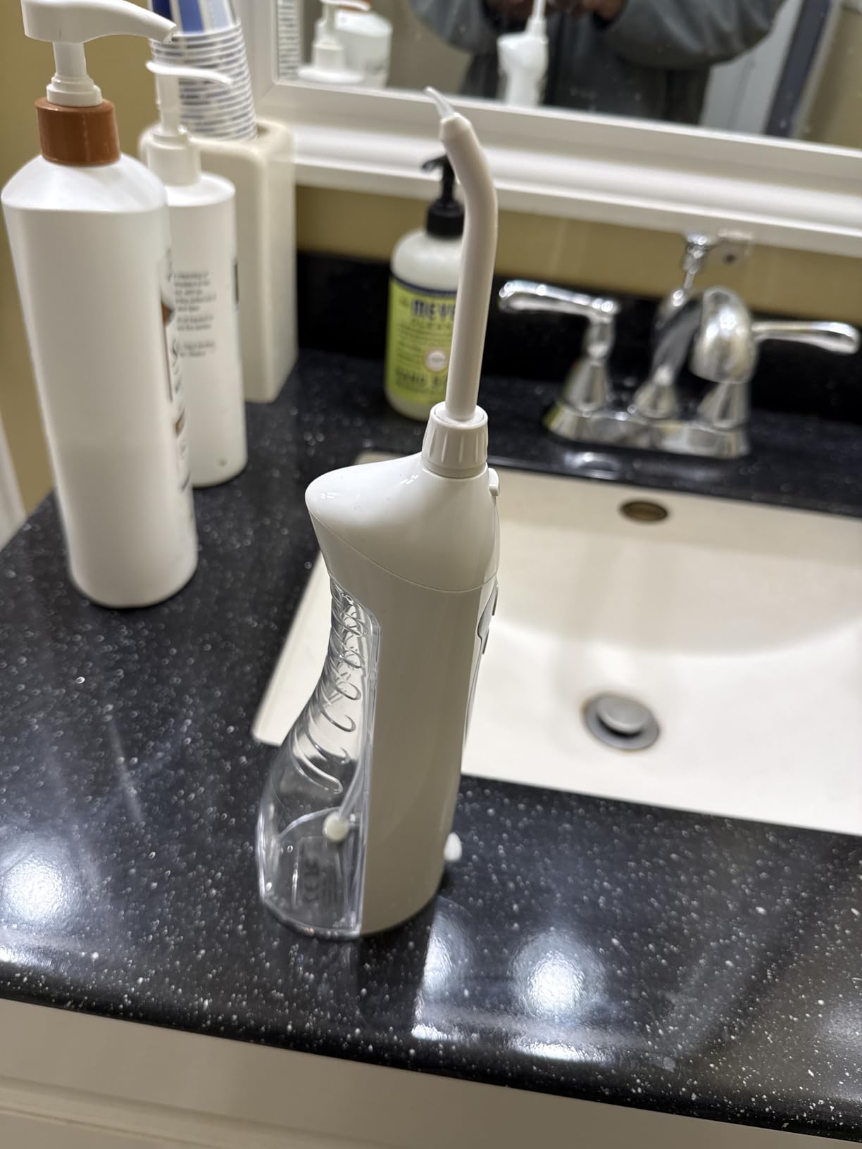 AquaSonic Water Flosser - Cordless Rechargeable Water Flossers for Teeth Cleaning - Waterproof Aqua Flosser, Portable Oral Irrigator for Dental Cleaning with 5 Jet Tips - Braces Home Travel customer photo 2