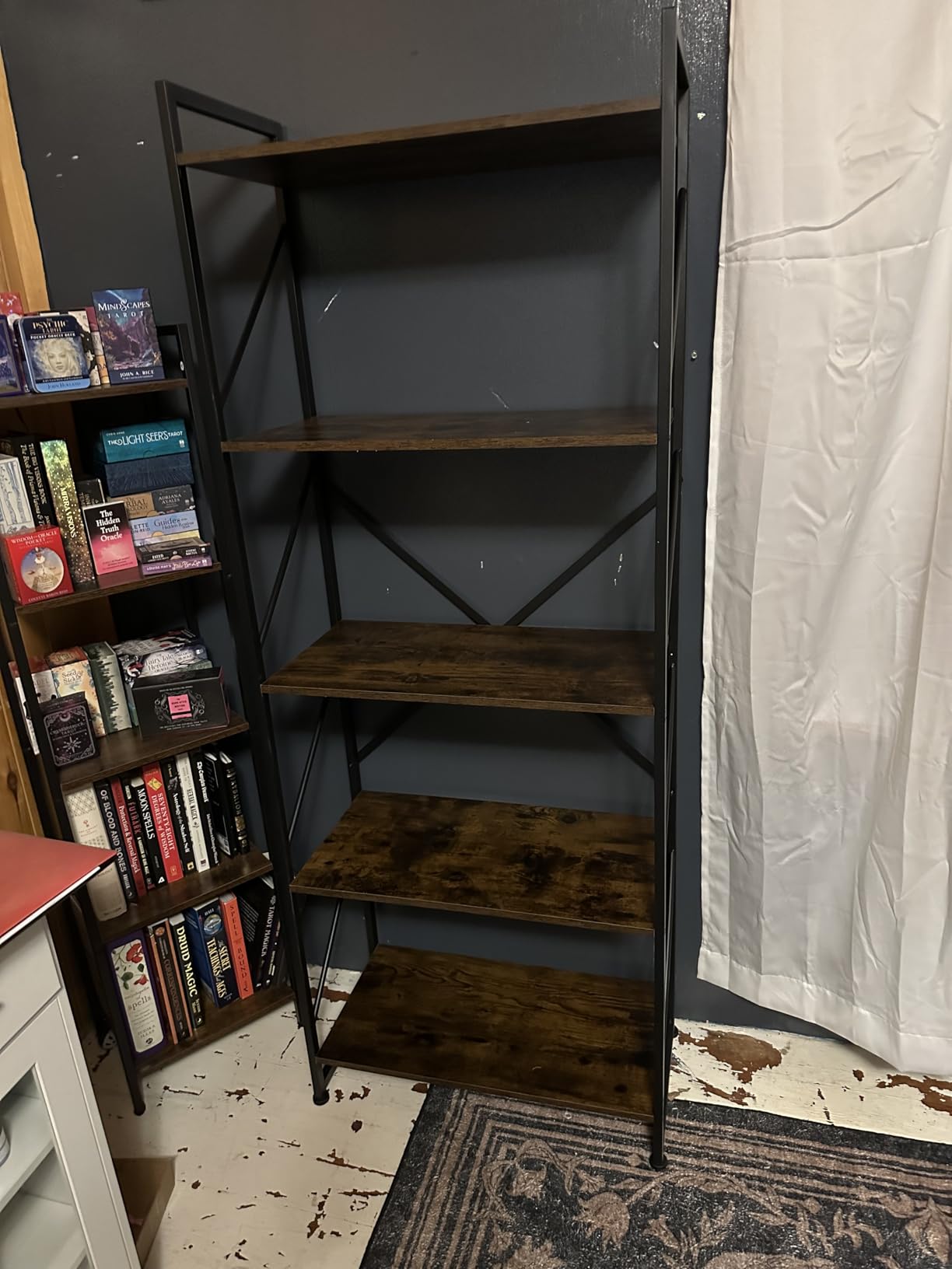 Shintenchi 5 Tiers Bookshelf, Classically Tall Bookcase Shelf, Industrial Book Rack, Modern Book Holder in Bedroom/Living Room/Home/Office, Storage Rack Shelves for Books/Movies-Rustic Brown customer photo 1