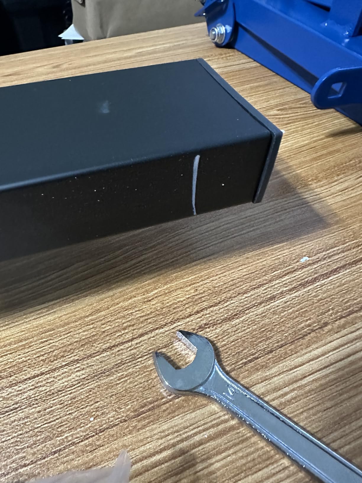 VEVOR Screen Printing Machine, 4 Color 4 Station 360° Rotable Silk Screen Printing Press, 21.2x17.7in / 54x45cm Screen Printer Machine, Double-Layer Positioning Pallet for T-Shirt DIY Printing customer photo 2