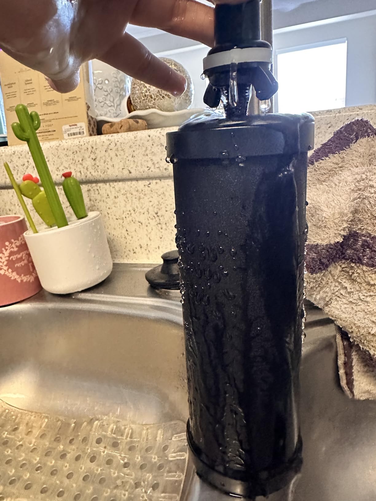 Purewell 3-Stage 0.01μm Ultra-Filtration Gravity Water Filter System, 304 Stainless Steel Countertop System with 2 Filters, Metal Water Level Spigot and Stand, Reduce 99% Chlorine, 2.25G, PW-OB-K customer photo 2