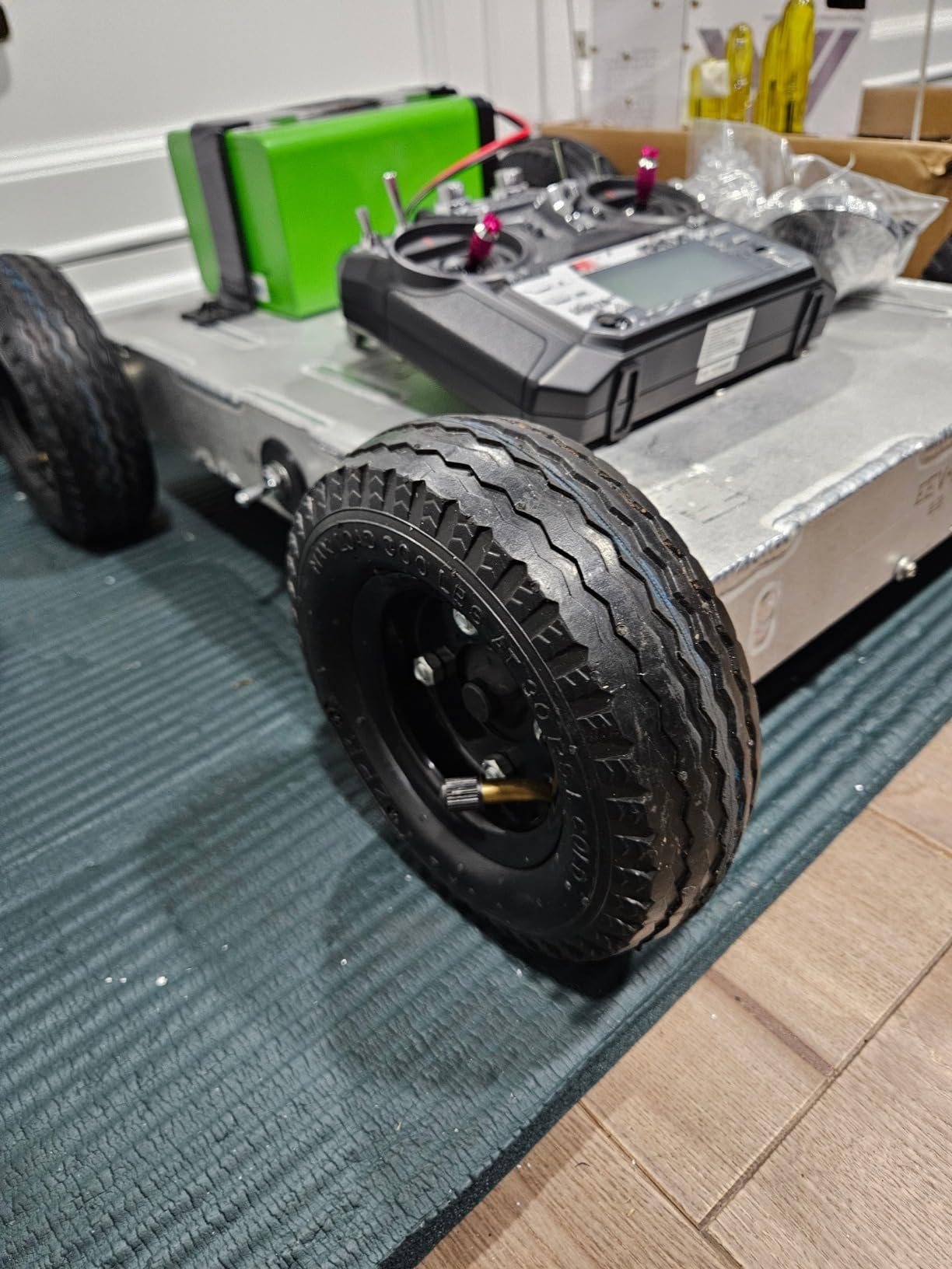 Flysky FS-i6X 10 Channels RC Transmitter and Receiver FS-iA10B 2.4GHz Fly AFHDS2A Sky Radio Control System for FPV Drone Quadrotor, Fixed Wing, RC Car and Boat (Mode 2 Left-Hand Throttle) Black customer photo 1