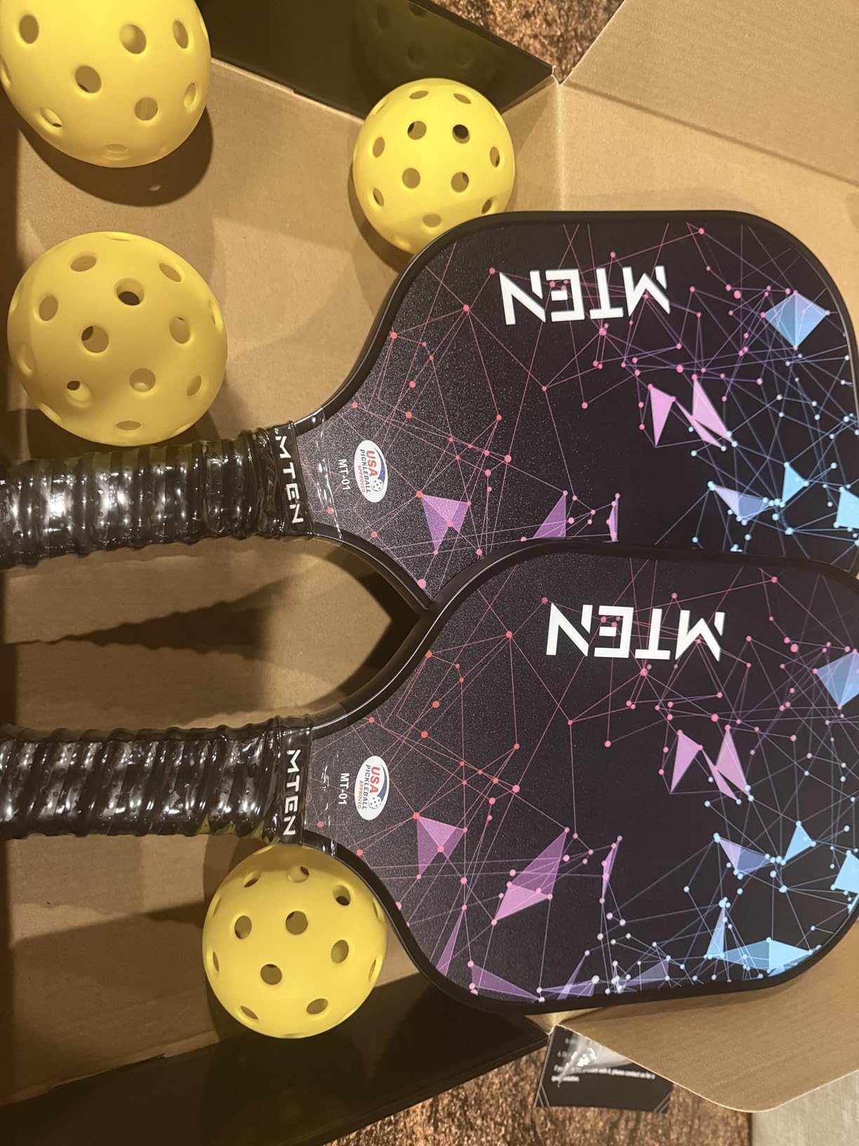 Pickleball Paddles Set of 2 or 4, or Single Paddle - USAPA Approved Fiberglass Surface Pickleball Rackets Set for Men & Women customer photo 1