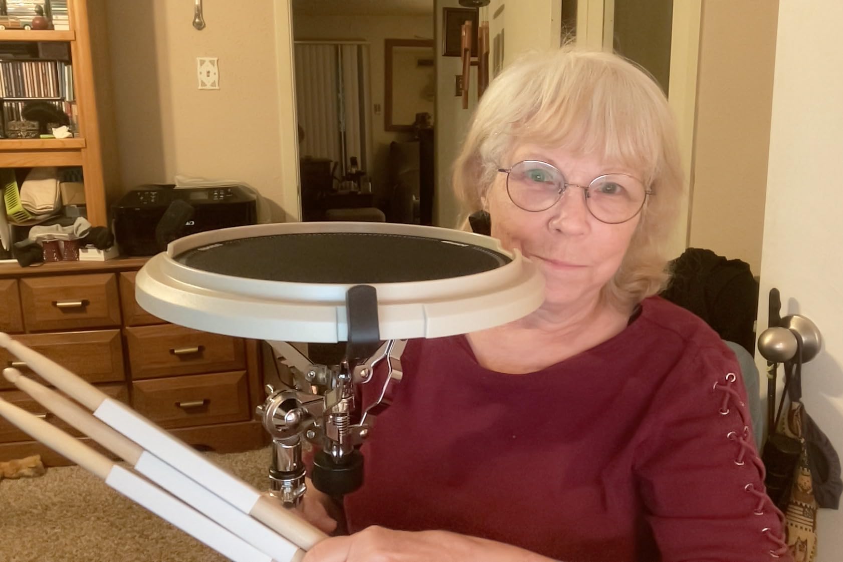 Drum Practice Pad 12 Inches, Donner Quiet Drum Pad with Removable Snare Simulation Built-in 800 Steel Balls, Drum Sticks, 40 Standard Rudiments customer photo 1