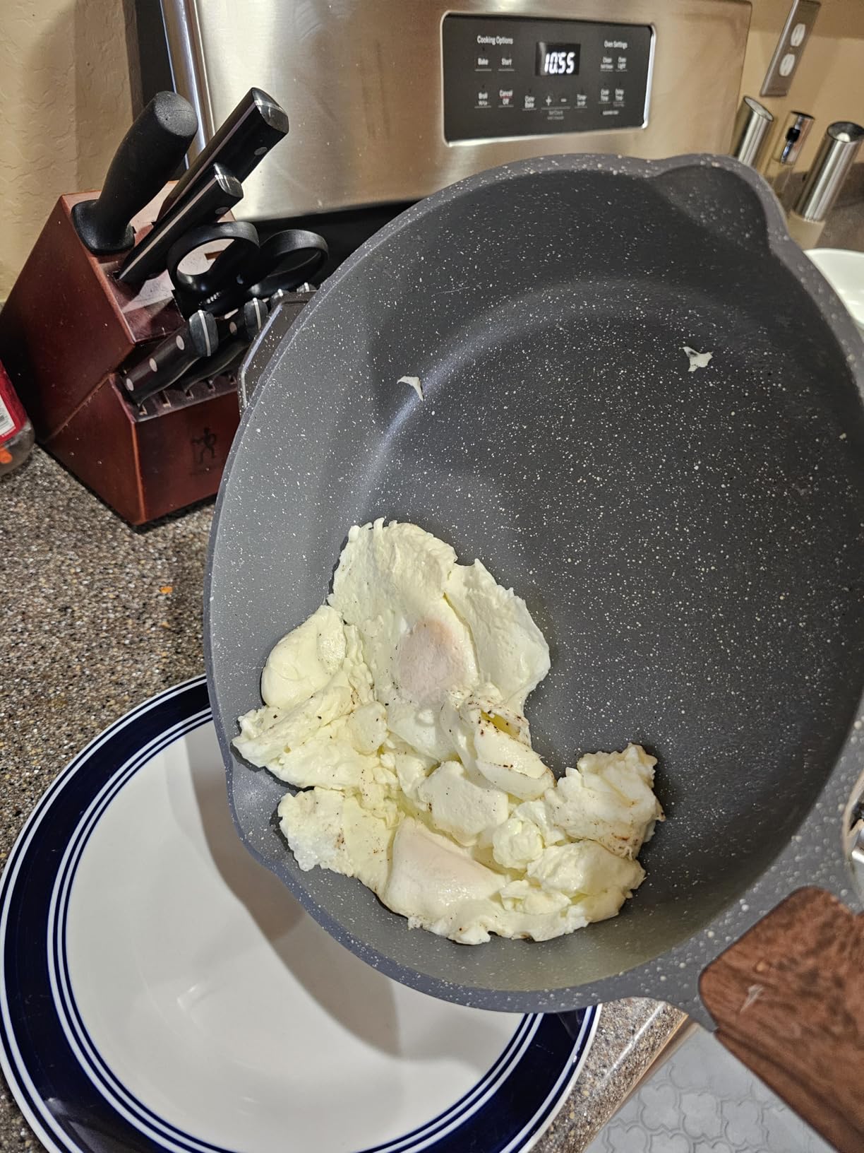 SENSARTE Nonstick Ceramic Cookware Set 13-Piece, Healthy Pots and Pans Set, Non-toxic Kitchen Cooking Set with Stay-Cool Handles, Silicone Tools and Pot Protectors, PFAS and PFOA Free customer photo 2