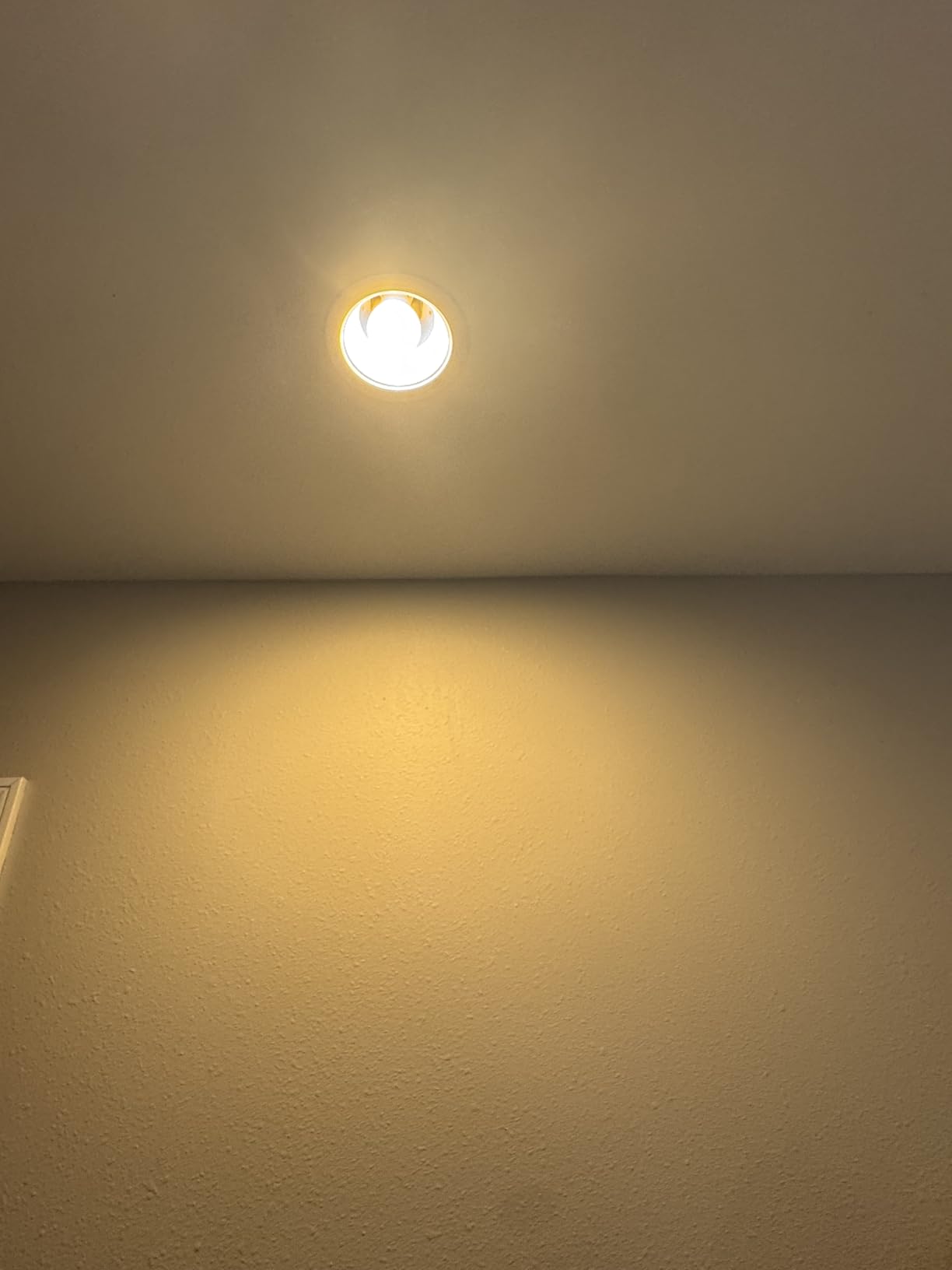 Sleep Light Bulb, Amber Light Bulbs for Sleep Therapy, Blue Light Blocking, 1900K Dim Light Bulbs 60W Equivalent, Mood Soothing Light, 2 Pack customer photo 1