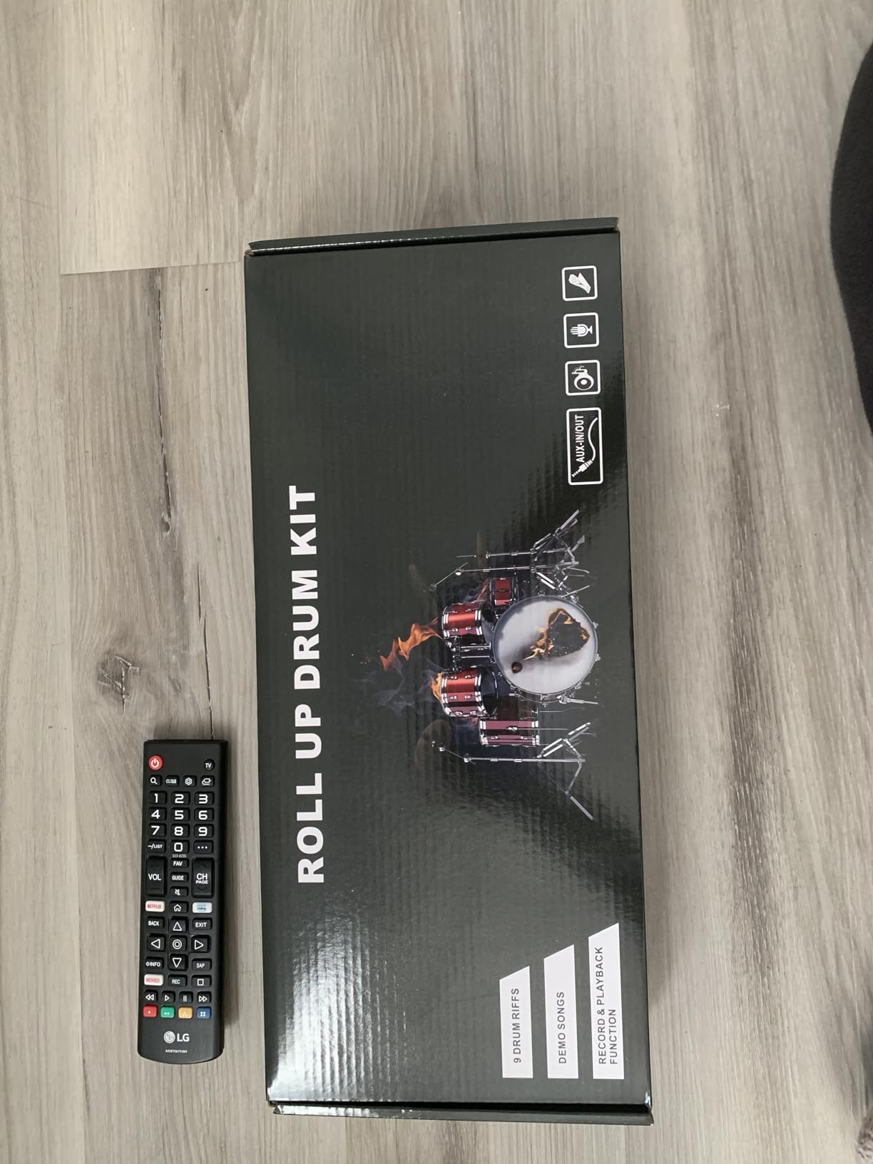 Electronic Drum Set, Marrilley 9 Drum Practice Pad with Headphone Jack, Roll-up Pad Machine Built-in Speaker Drum Pedals Sticks 10 Hours Playtime, Great Holiday Xmas Birthday Gift for Kids customer photo 1