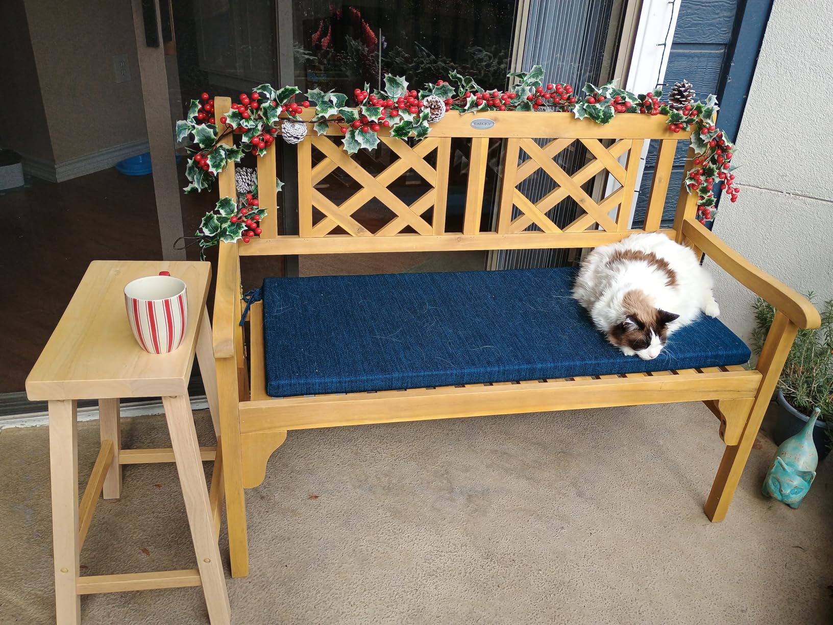 Giantex Outdoor Wooden Garden Bench - 2-Person Acacia Wood Loveseat with Armrests, Backrest, 800lbs Capacity, Patio Park Bench for Backyard, Front Porch Bench (Non-Foldable) customer photo 2