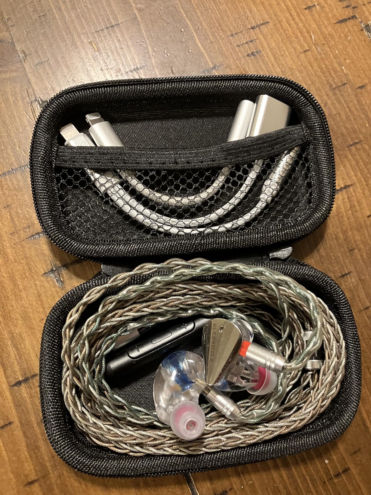 Moondrop Blessing 3 in-Ear Earphones 2DD+4BA Hybrid Triple-Range Frequency Division in-Ear Monitors customer photo 1