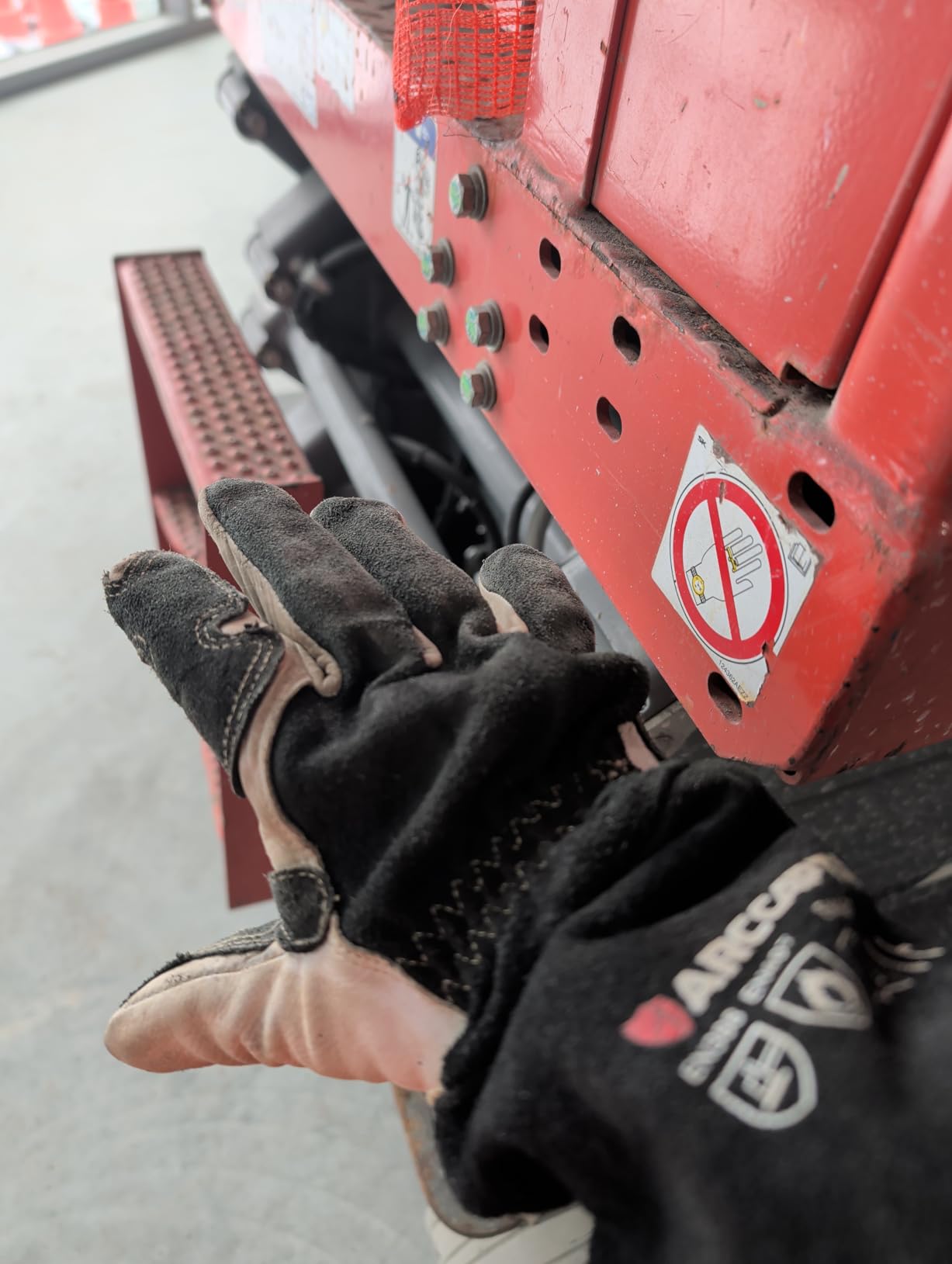 ARCCAPTAIN Tig Welding Gloves: Premium Goatskin Grain Leather, Dexterity, Comfort, Duralble Tig Gloves for Work Protection customer photo 2