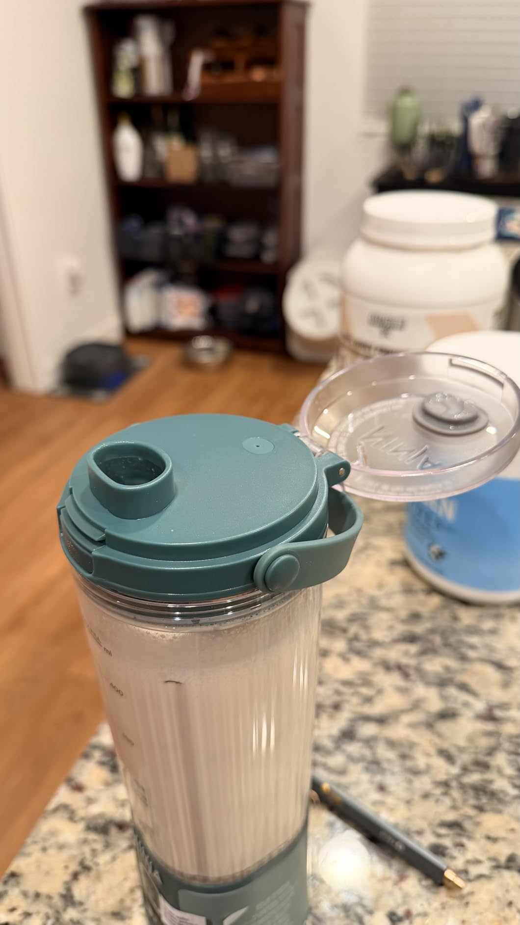 Ninja BC151NV Blast Portable Blender, Cordless, 18oz. Vessel, Personal Blender-for Shakes & Smoothies, BPA Free, Leakproof-Lid & Sip Spout, USB-C Rechargeable, Dishwasher Safe Parts, Denim Blue customer photo 2