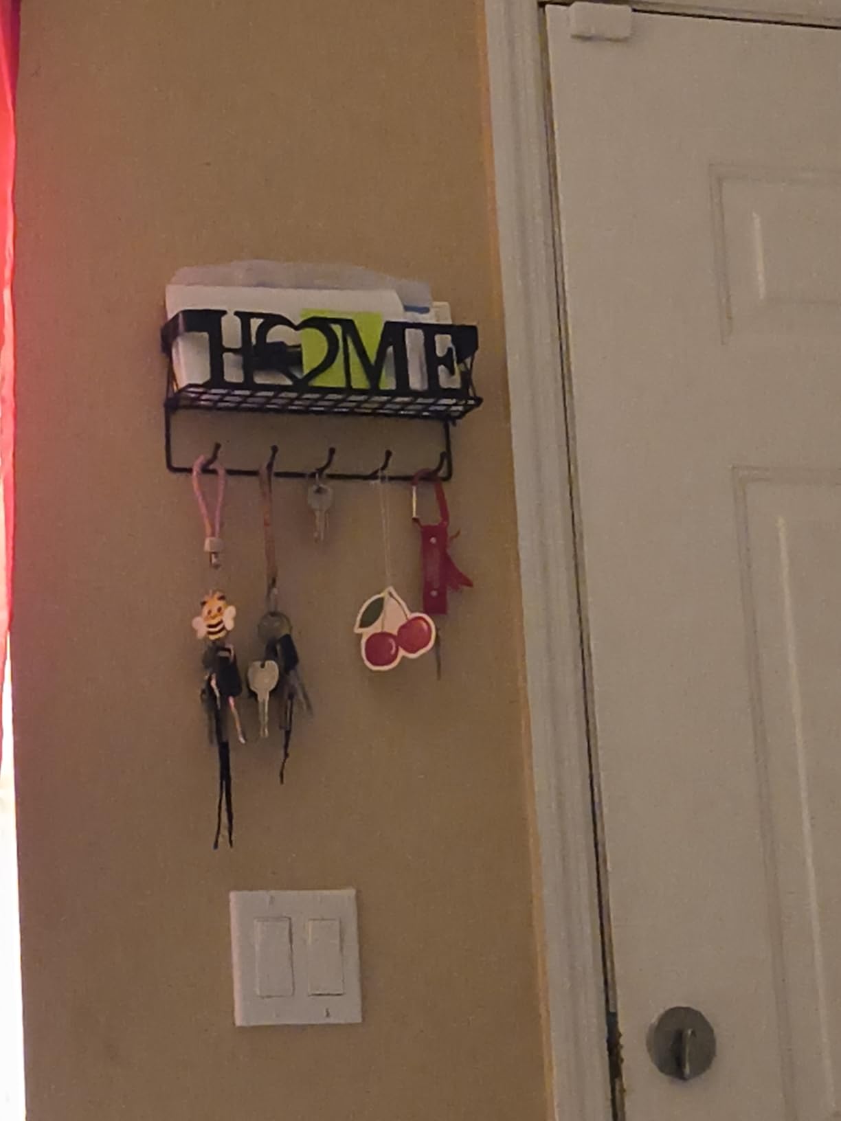 Key Holder for Wall - Key Rack with 5 Key Hooks, 11.02