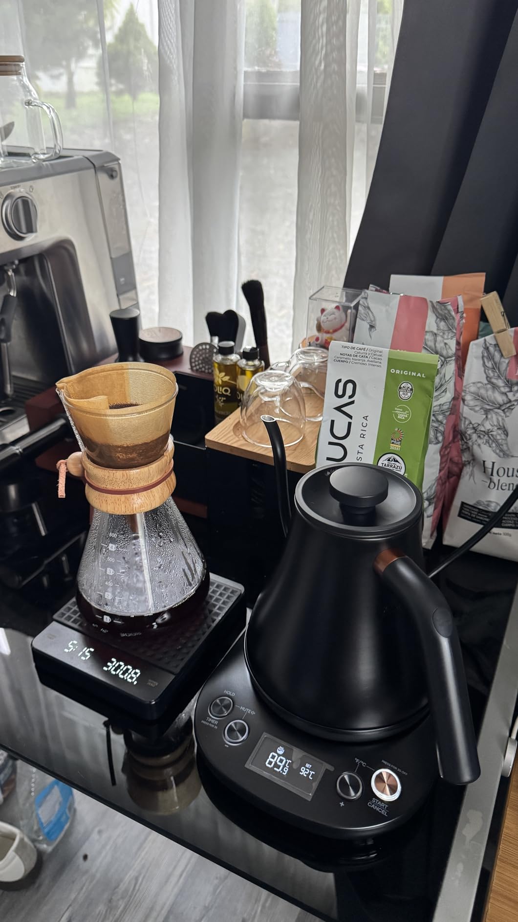 Mecity Electric Gooseneck Kettle With Keep Warm Function & LCD Display Automatic Shut Off Coffee Kettle Temperature Control Pour Over Kettle 1200 Watt, 0.8L, 120V, Off White customer photo 2