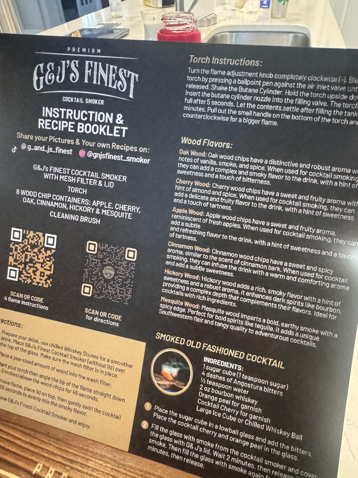 Whiskey Smoker Kit with Quad Flame Torch - 6 Wood Chips & Wooden Box for Smoking Drinks| Cocktail Smoker Kit| Bourbon Smoker Kit| Old Fashioned Smoker Kit| Whiskey Gift for Men (No Butane Incl.) customer photo 1