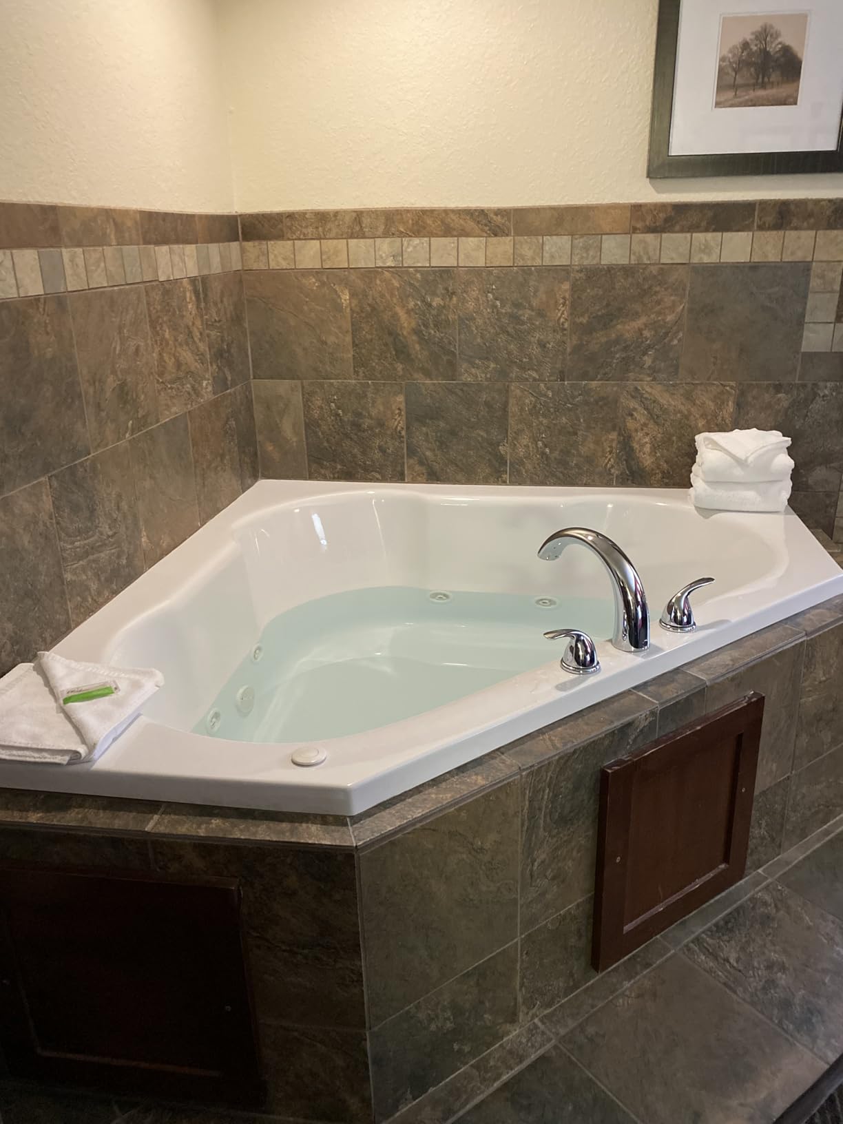 Electric Caulking Gun, Cordless with 2x 2000mAh Batteries & Silicone Caulking Tools customer photo 1