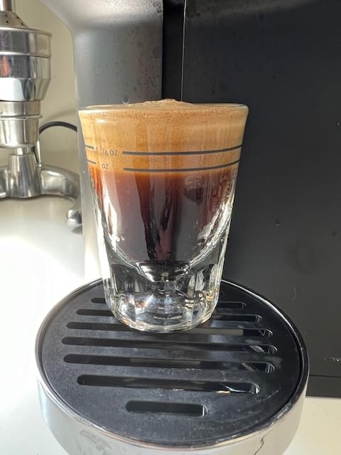 Vertuo Lattissima Coffee & Espresso Maker by De'Longhi, Matte White and Glossy customer photo 2