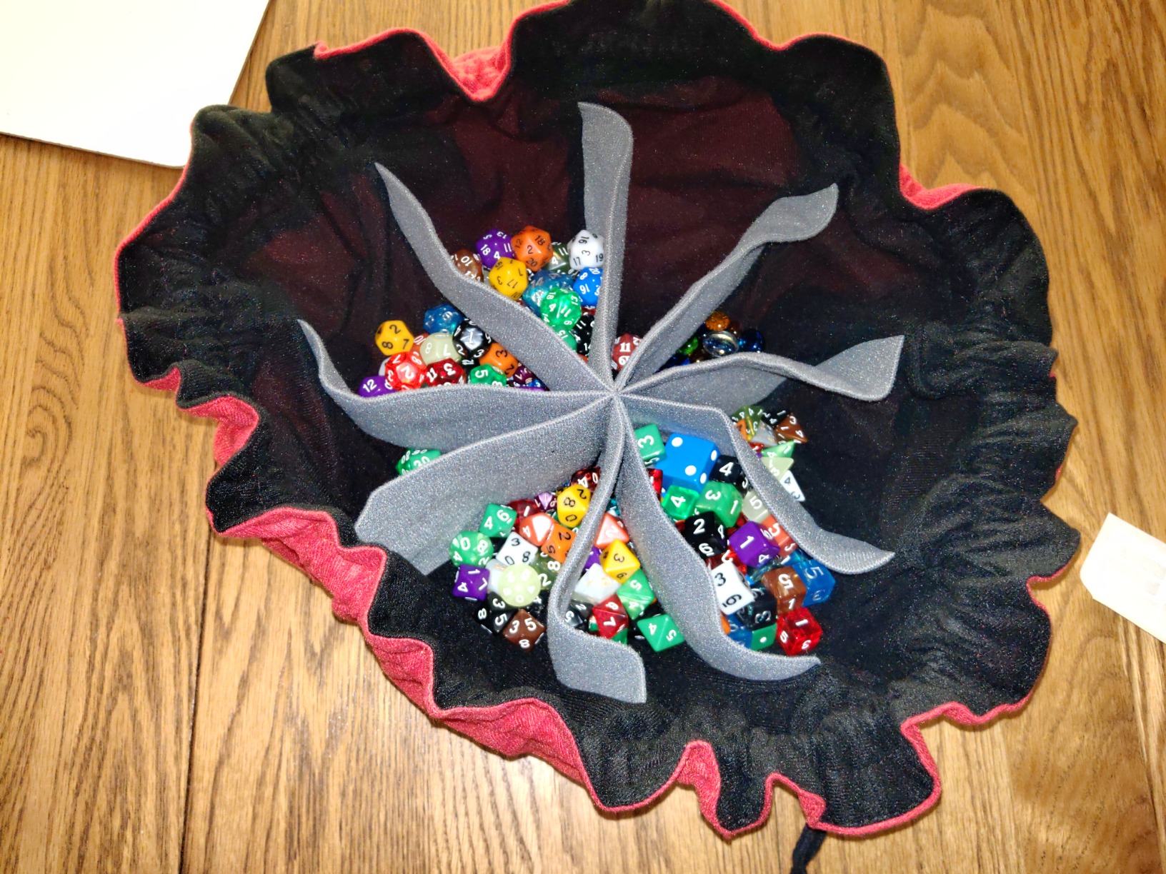 SIQUK Large Dice Bag with Pockets Drawstring Dice Bag DND Dice Storage Bag Big Capacity Dice Pouch for RPG MTG Table Games, Hold over 300 Dice (Black & Red) customer photo 2