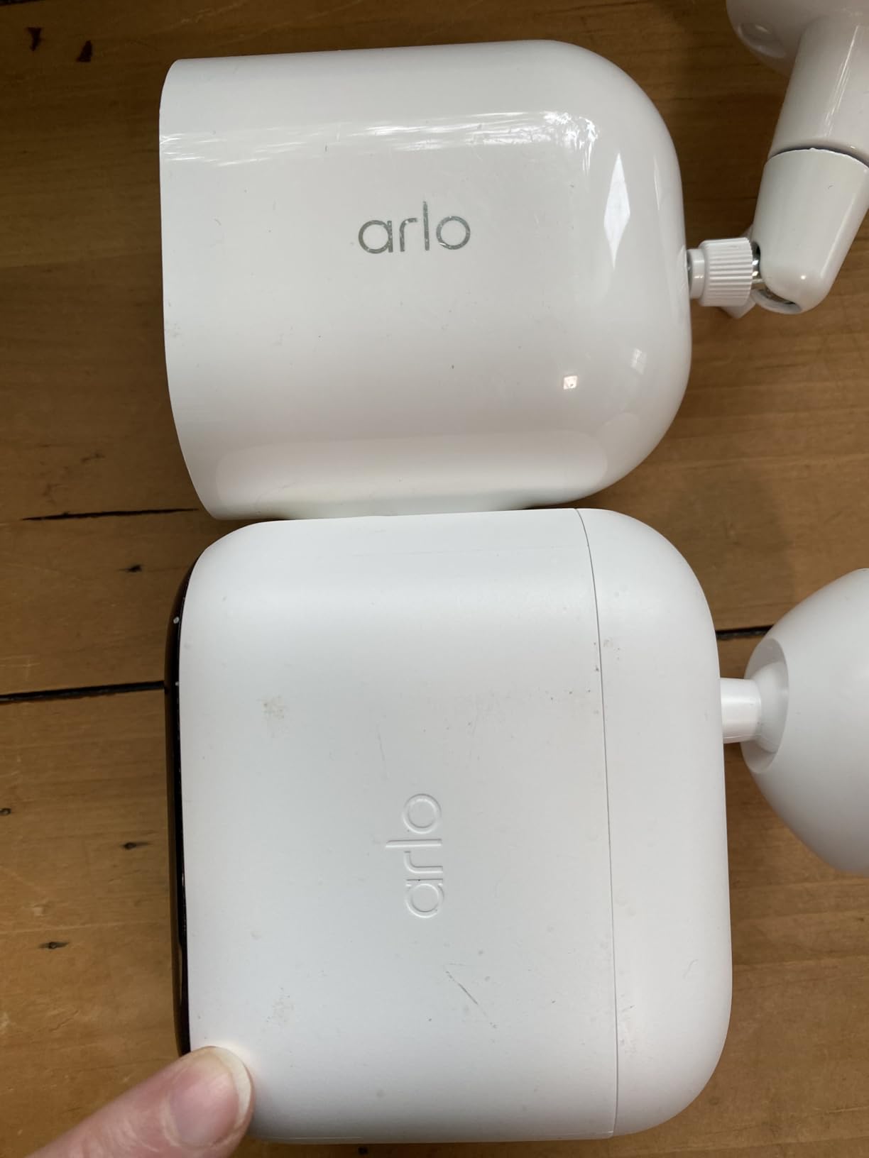 Essential XL Security Camera 2K (2nd Gen, 2023 Release) - Wireless Outdoor Camera, 4X Longer Battery, Person Recognition, Package Detection, Animated Preview, 1-Mo. Trial of Secure Plan, 1 Cam customer photo 2