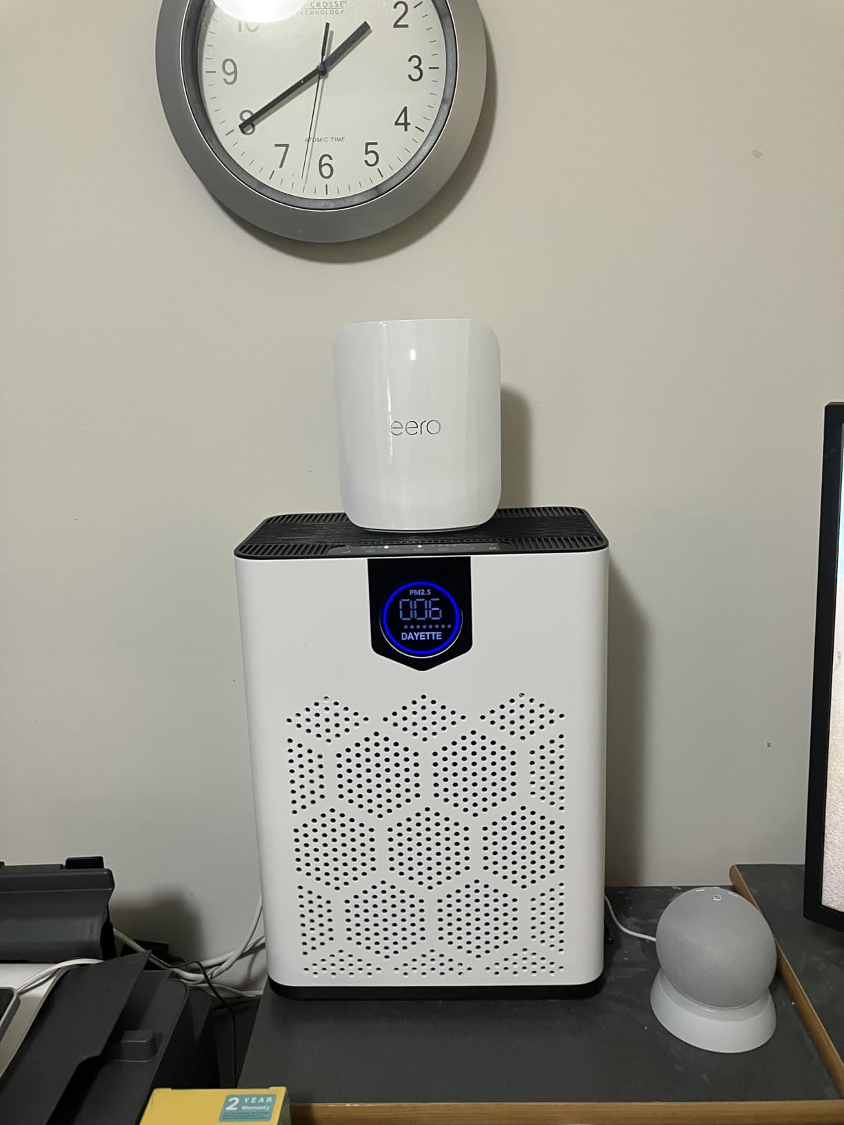 Amazon eero Pro 7 tri-band mesh Wi-Fi 7 router (newest model) - Supports internet plans up to 5 Gbps, Coverage up to 4,000 sq. ft., 2-pack customer photo 2