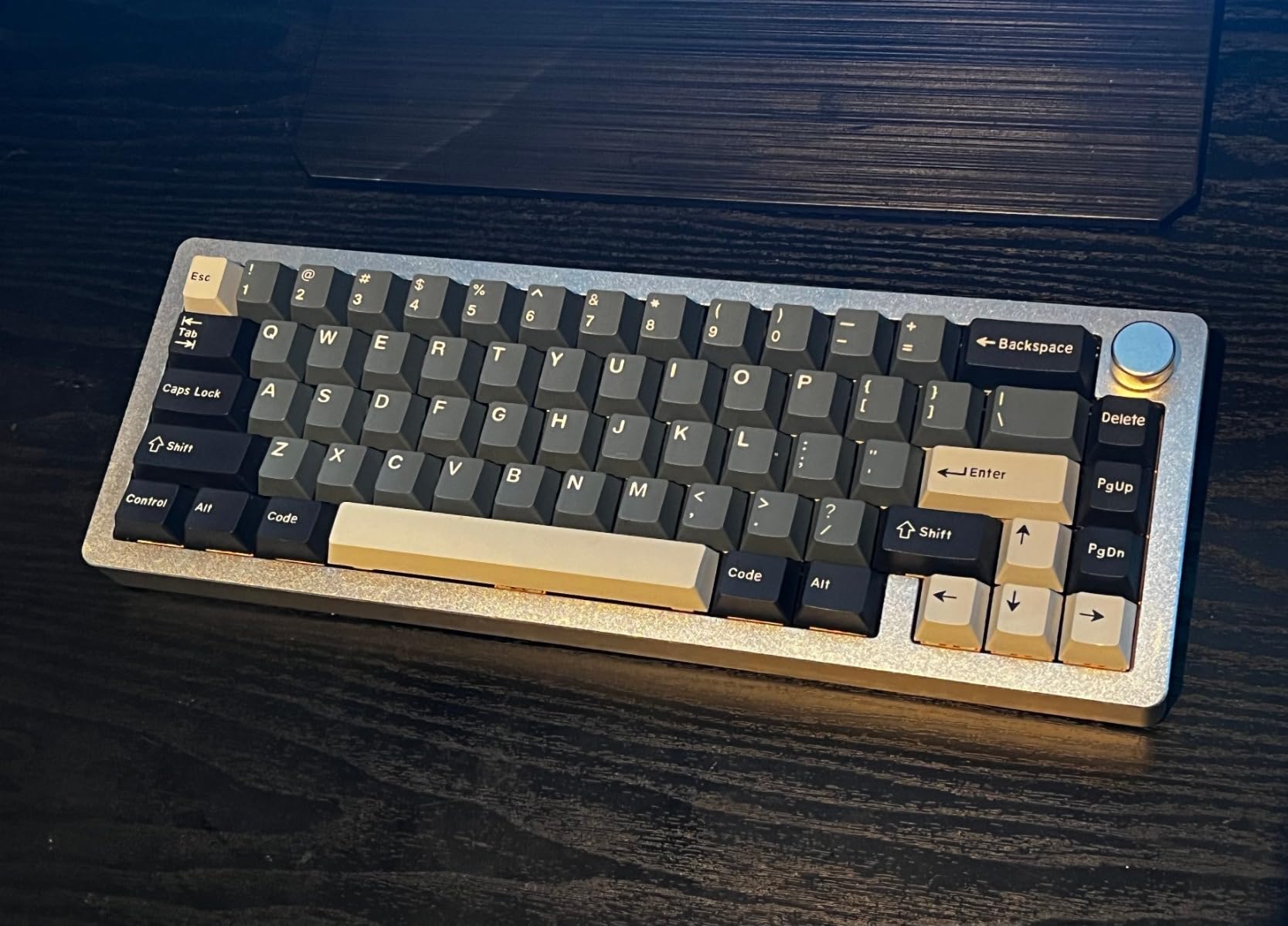 BOYI GMK67 65% Keyboard Kit,Hot Swap Gasket Mounted PCB Custom RGB Barebones Keyboard Wireless Tri-Mode BT5.0/2.4GHz/USB-C Wired Custom Gaming DIY Kit(Blue+Knob) customer photo 1