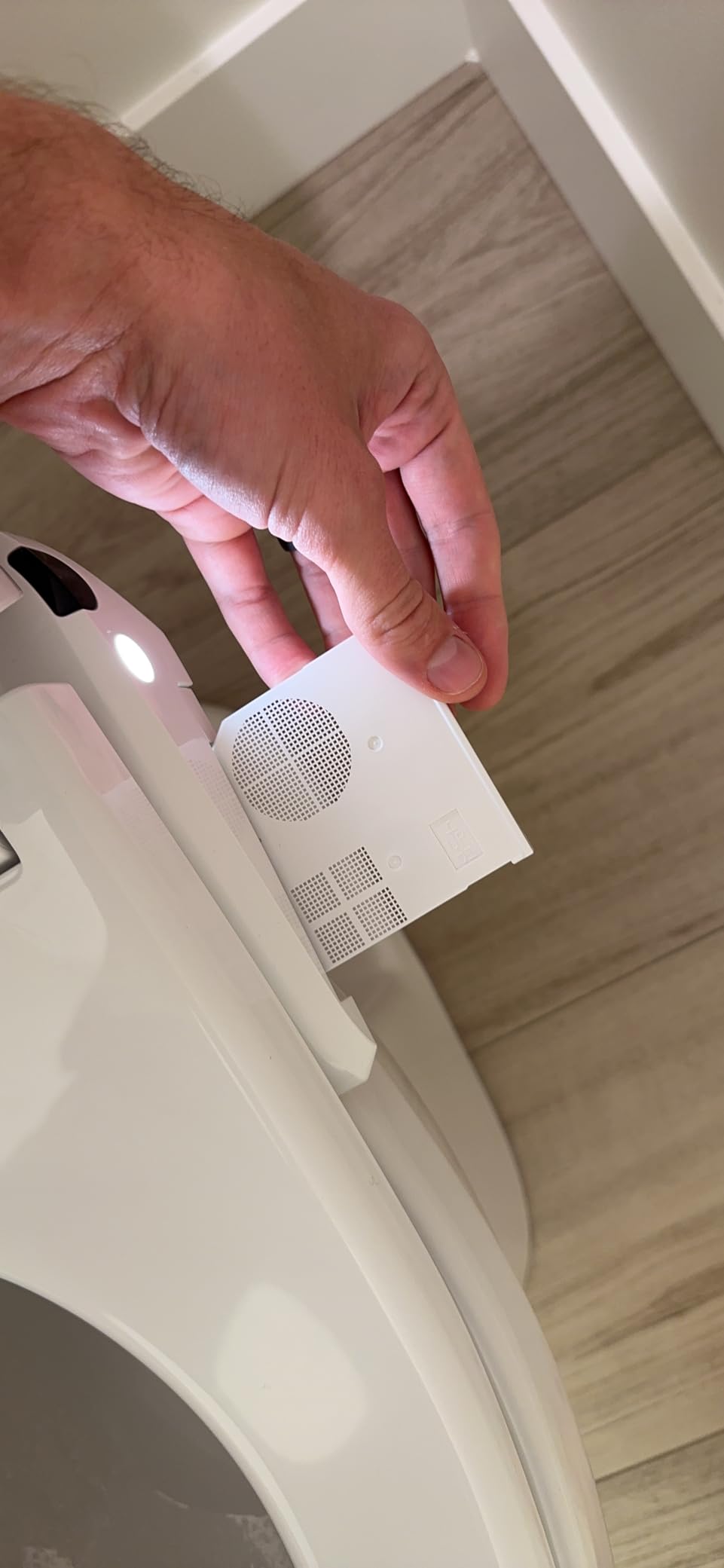 TOTO® WASHLET®+ S7A Electronic Bidet Toilet Seat with EWATER+® Bowl and Wand Cleaning, Auto Open and Close Contemporary Lid, Elongated, Cotton White customer photo 2