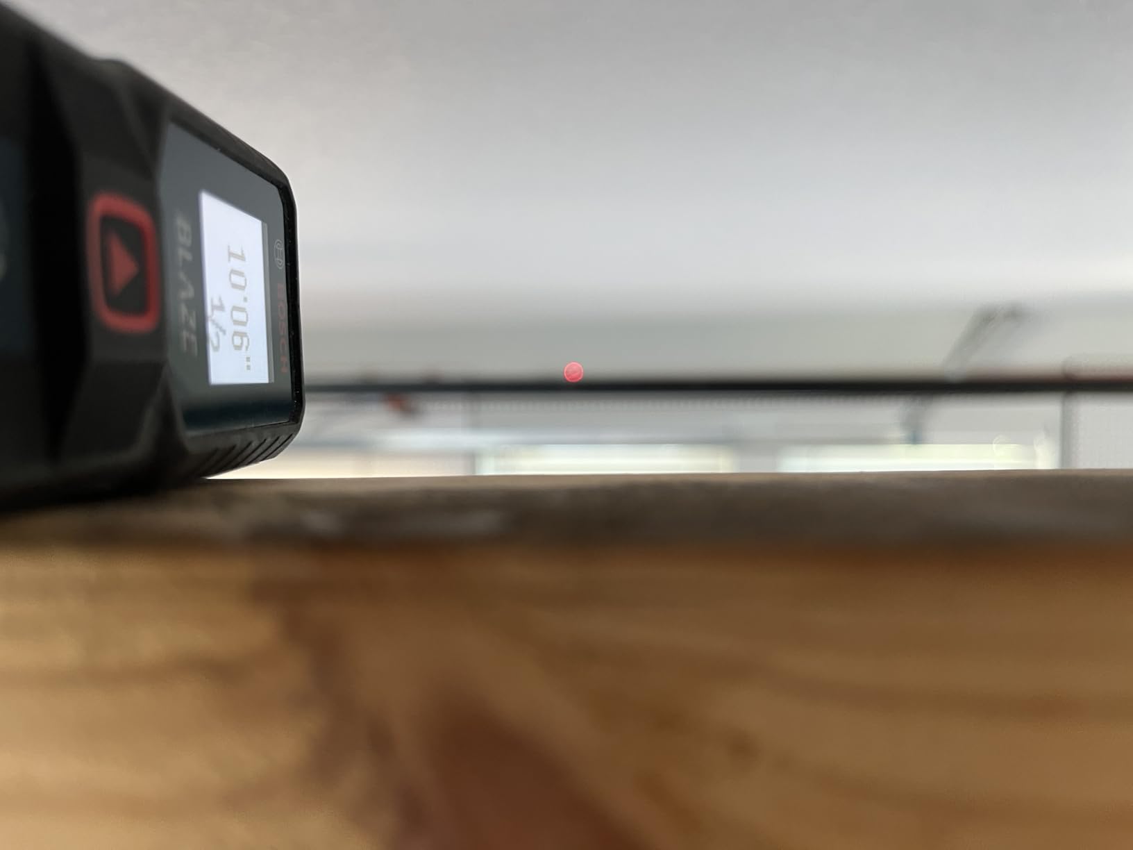 BOSCH GLM100-23 100 Ft Blaze Laser Distance Measure, Includes 2 AA Batteries customer photo 2