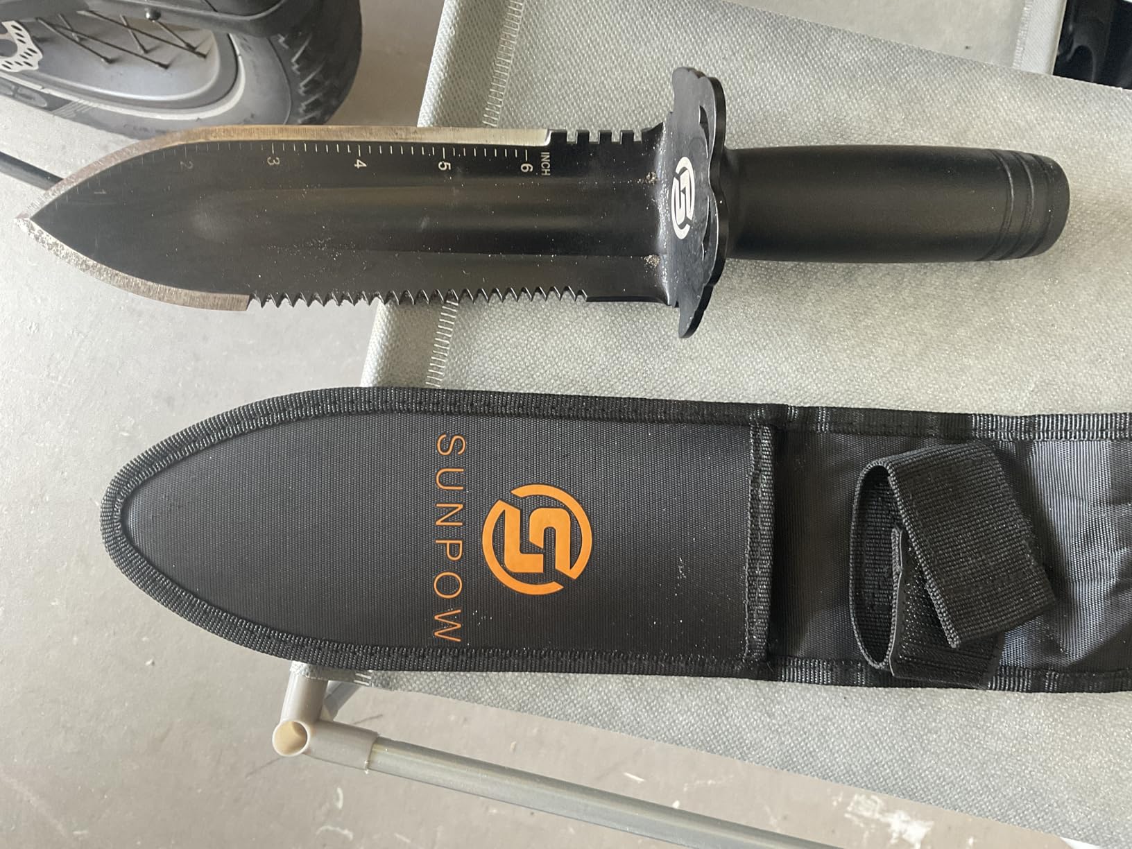 SUNPOW Metal Detector Shovel Digging Tools - Heavy Duty Double Serrated Edge Digger Shovel Knife - Garden Digging Tools with Carrying Sheath - Metal Detector Accessories customer photo 1