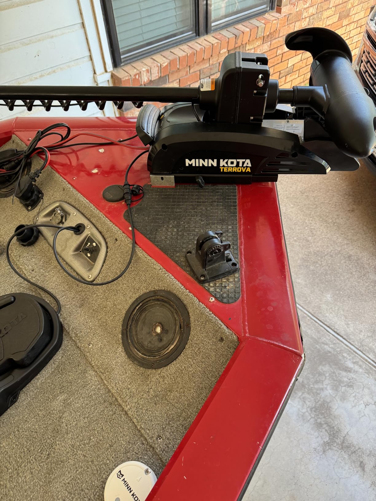 Minn Kota Terrova Bow-Mount Electric Trolling Motor with GPS, Spot-Lock, Dual Spectrum Chirp Sonar - 55 Lb. Thrust, 54 in. Shaft, Freshwater customer photo 2