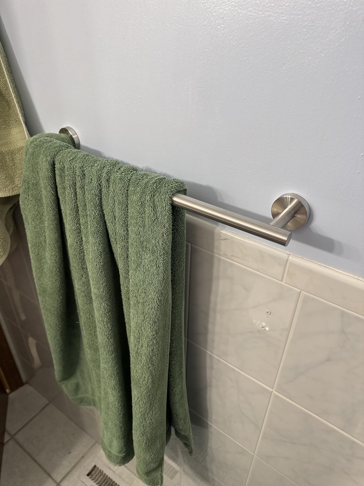 USHOWER Matte Black Bathroom Hardware Set, Modern 24-Inch Towel Bar Set Wall Mounted, Durable SUS304 Stainless Steel Bathroom Accessories Set, 4-Piece customer photo 1