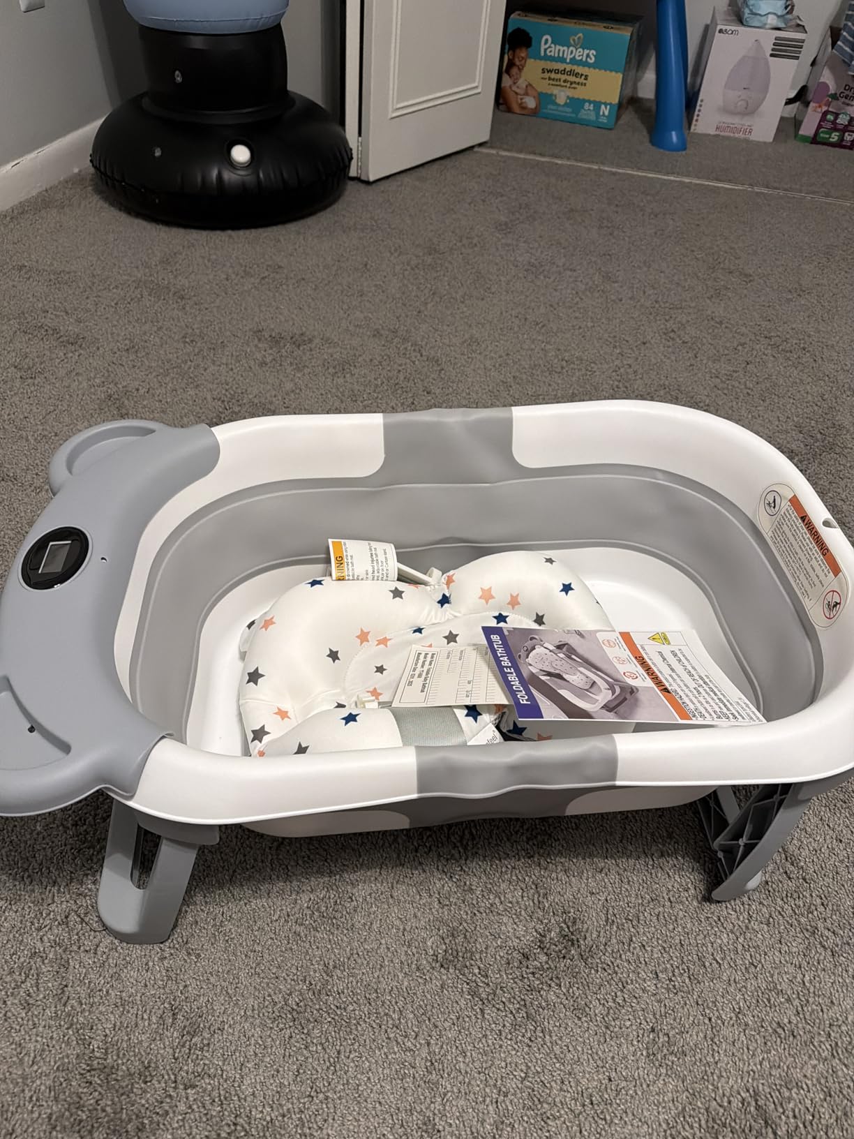 MoreFeel Collapsible Baby Bathtub for Newborn with Thermometer & 1 Hooded Towel & 1 Soft Floating Cushion,Portable Travel Bathtub with Drain Hole, Durable Foldable Baby Tubs for Infants to Toddler customer photo 1