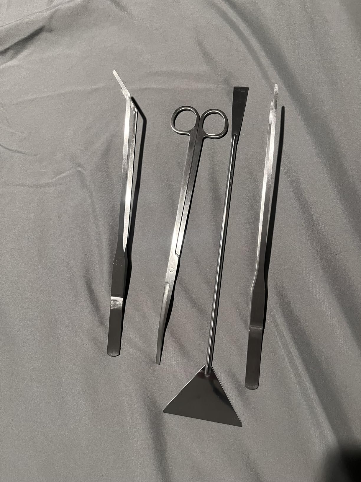 4Pcs Aquascaping Tools, Jeimier Aquascape Kit, Long and Strong Aquarium Tweezers, Scissors, Algae Scraper, Aquarium Plant Tools, Fish Tank Plant Trimming Kit customer photo 1