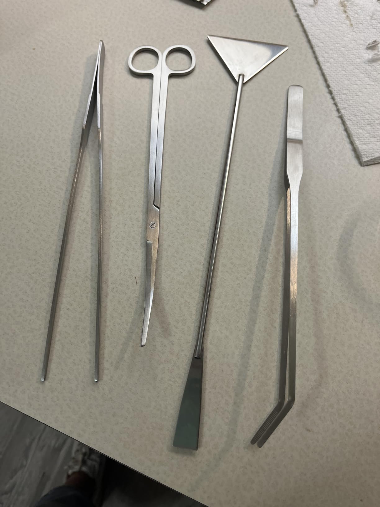 4Pcs Aquascaping Tools, Jeimier Aquascape Kit, Long and Strong Aquarium Tweezers, Scissors, Algae Scraper, Aquarium Plant Tools, Fish Tank Plant Trimming Kit customer photo 2