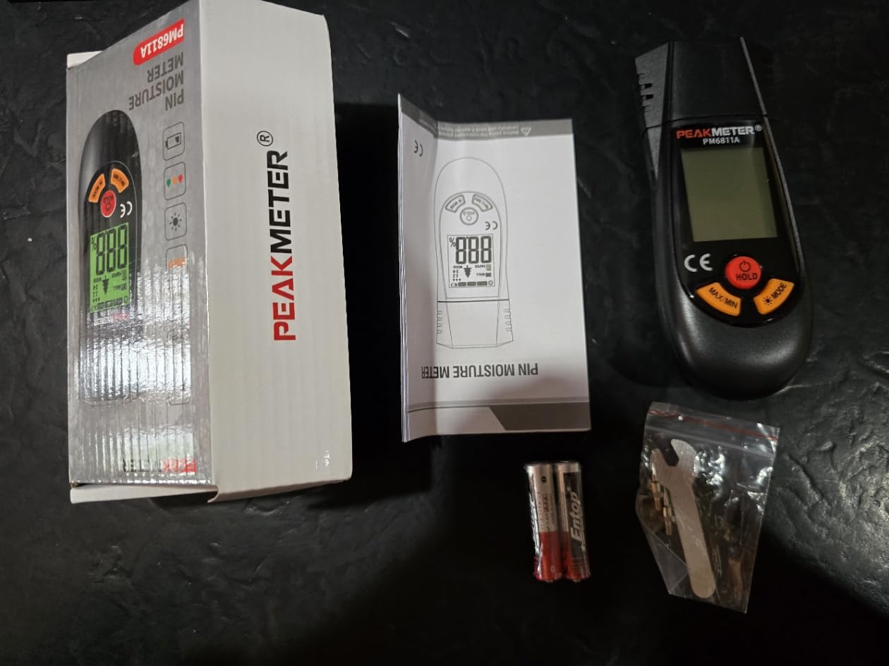 Wood Moisture Meter, with battery and LCD display, suitable for quick determination of moisture content of many types of logs, paper, plywood, plaster walls, floor coverings customer photo 1