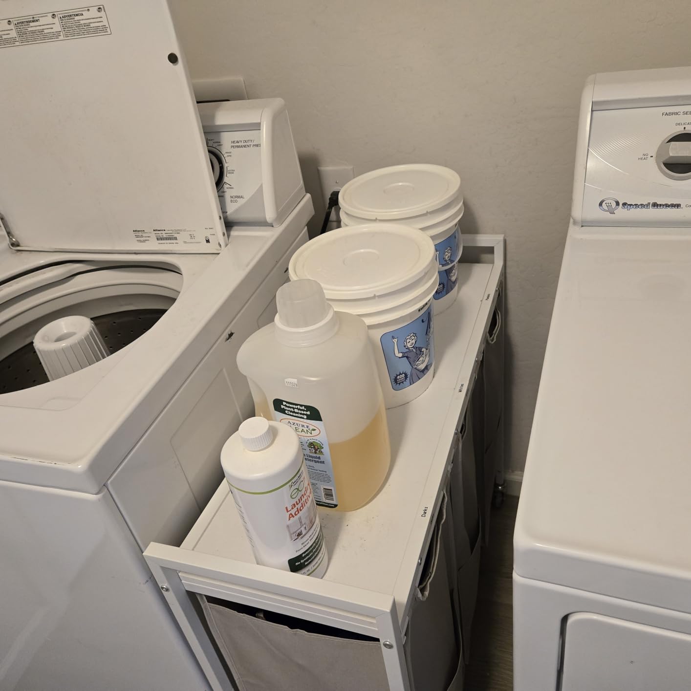 HOOBRO Laundry Sorter 3 Section, Laundry Hamper with Wheels, 3 × 11.5 Gal (43.5 L), Rolling Laundry Basket, Pull-Out and Removable Oxford Fabric Laundry Bags, Rustic Brown and Black BF76XY01 customer photo 1