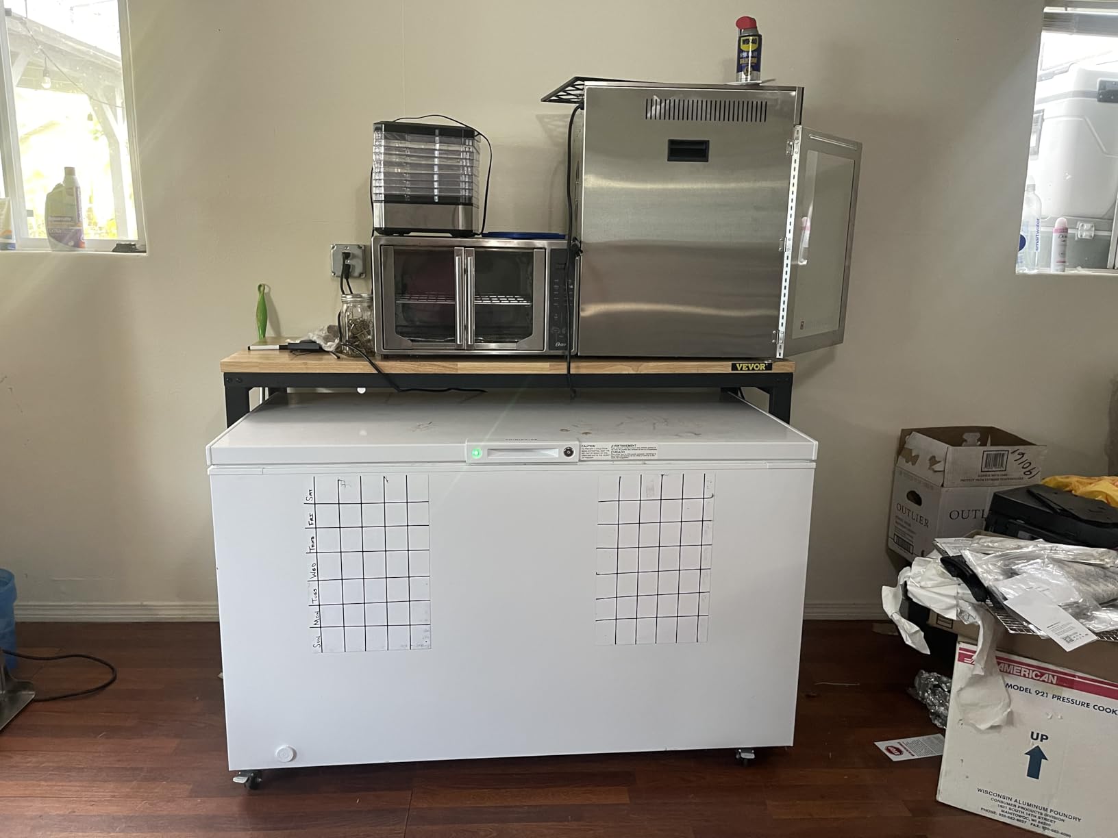 VEVOR Workbench for Garage 72 Adjustable Workbench, Heavy-Duty Hardwood Worktable with Universal Wheels, 3000 LBS Load Capacity, with Power Outlets, for Workshop, Garage, Office and Home customer photo 2