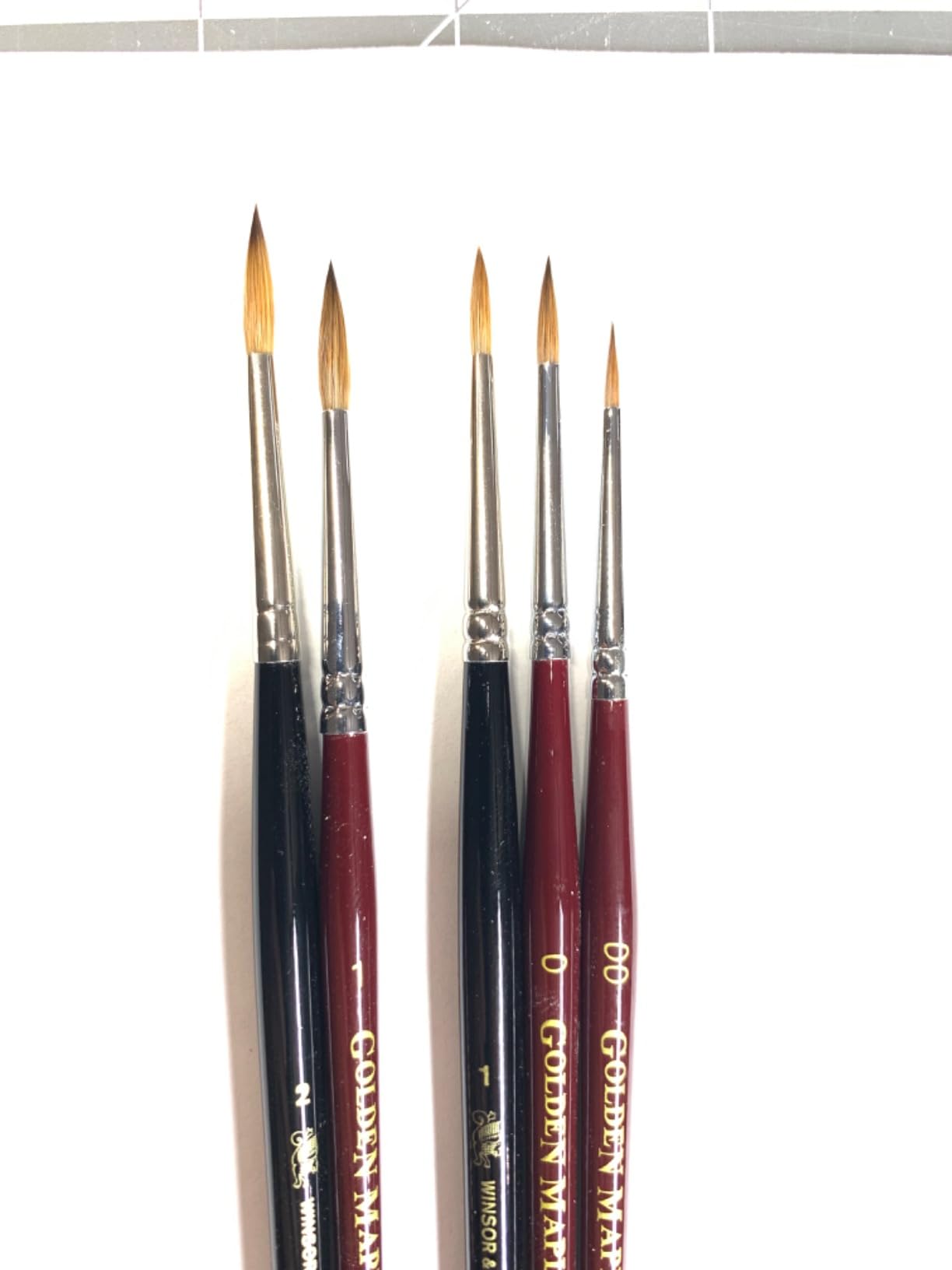 Kolinsky Sable Miniature Paint Brushes - Golden Maple Professional Ultra Fine Point Brush for Miniature, Model Painting & Watercolor Details - Size 3/0 4/0 5/0 customer photo 2