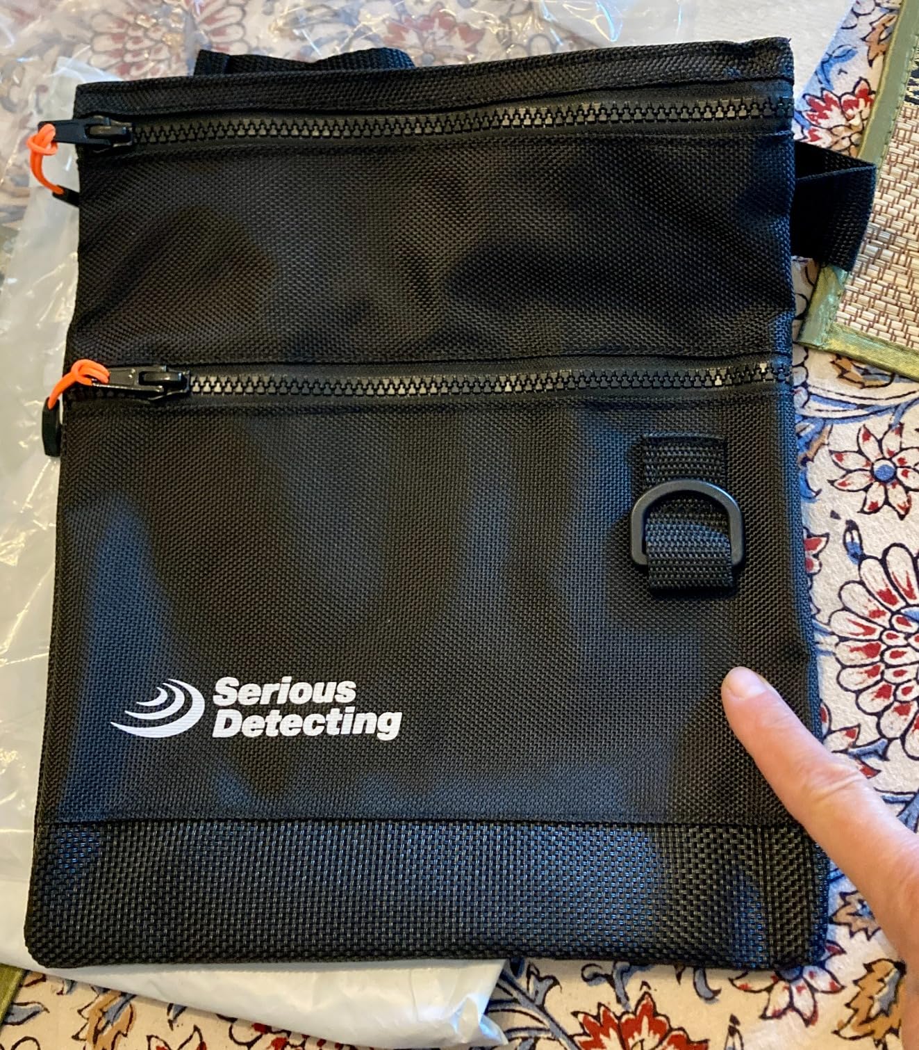 Mesh Bottom Beach Finds Bag Pouch with 43